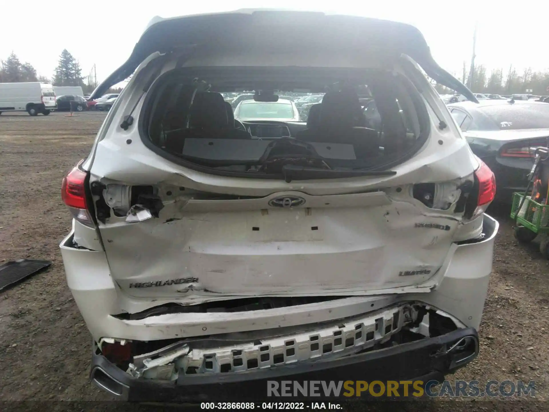 6 Photograph of a damaged car 5TDDGRFH0KS054090 TOYOTA HIGHLANDER 2019