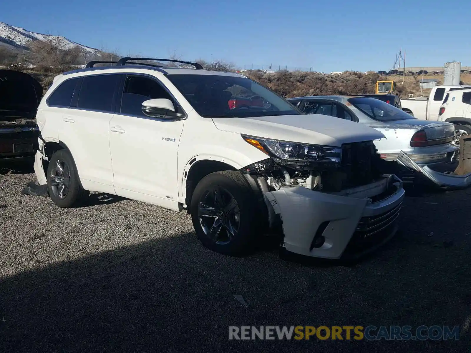 1 Photograph of a damaged car 5TDDGRFH0KS055501 TOYOTA HIGHLANDER 2019