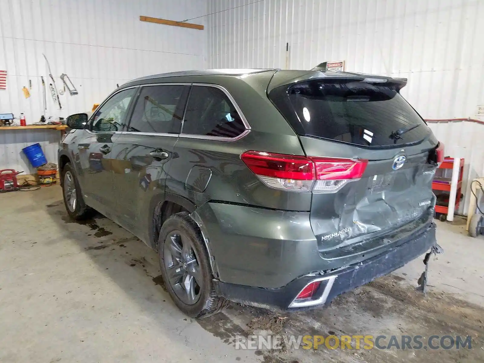 3 Photograph of a damaged car 5TDDGRFH0KS056809 TOYOTA HIGHLANDER 2019