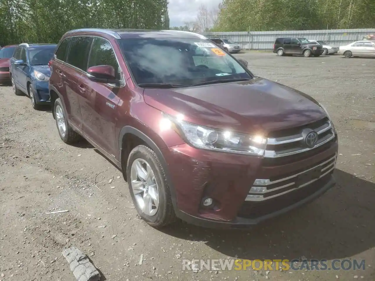 1 Фотография поврежденного автомобиля 5TDDGRFH0KS061377 TOYOTA HIGHLANDER 2019