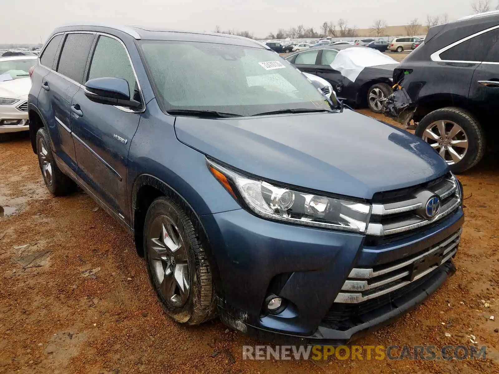 1 Photograph of a damaged car 5TDDGRFH0KS066241 TOYOTA HIGHLANDER 2019