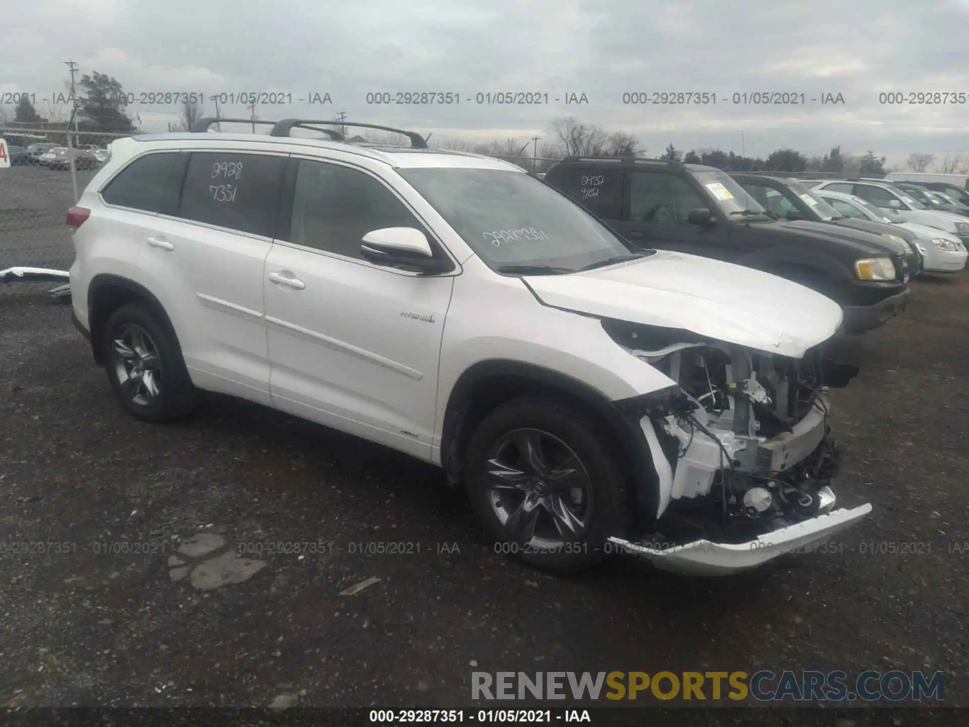 1 Photograph of a damaged car 5TDDGRFH0KS077580 TOYOTA HIGHLANDER 2019