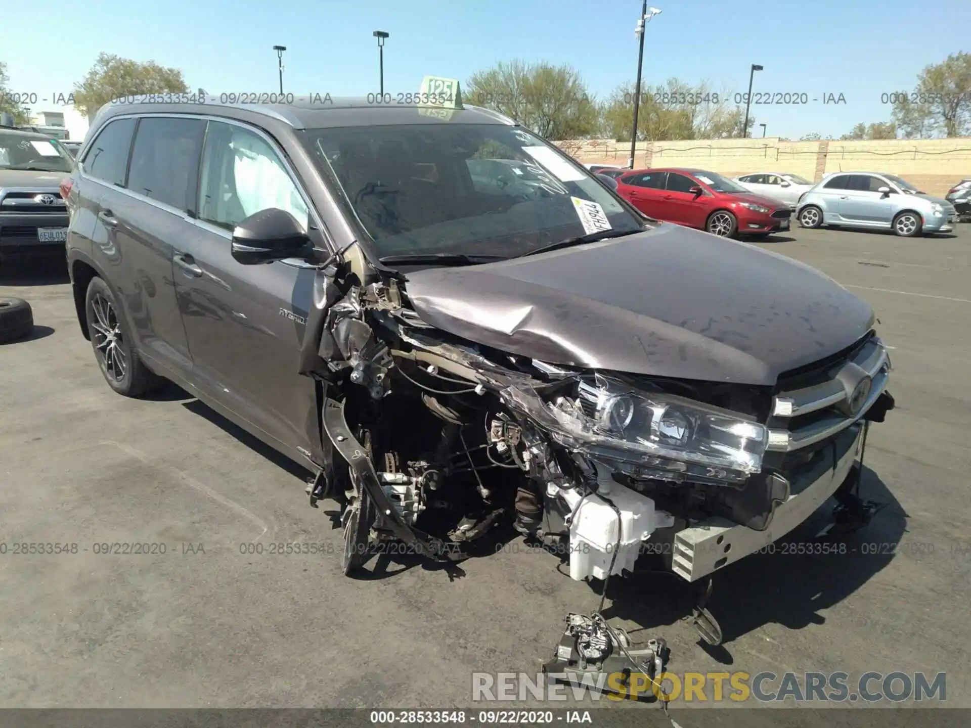 1 Photograph of a damaged car 5TDDGRFH0KS078115 TOYOTA HIGHLANDER 2019