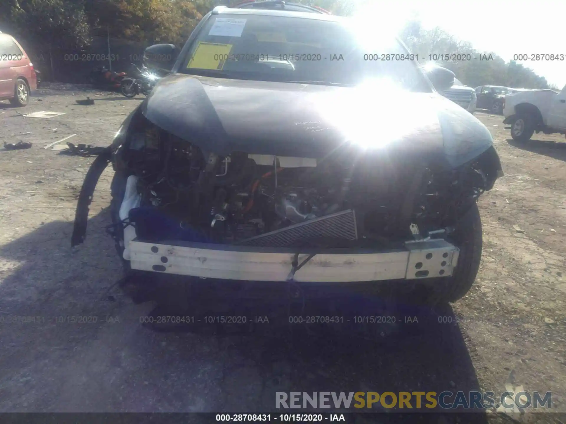 6 Photograph of a damaged car 5TDDGRFH1KS060996 TOYOTA HIGHLANDER 2019