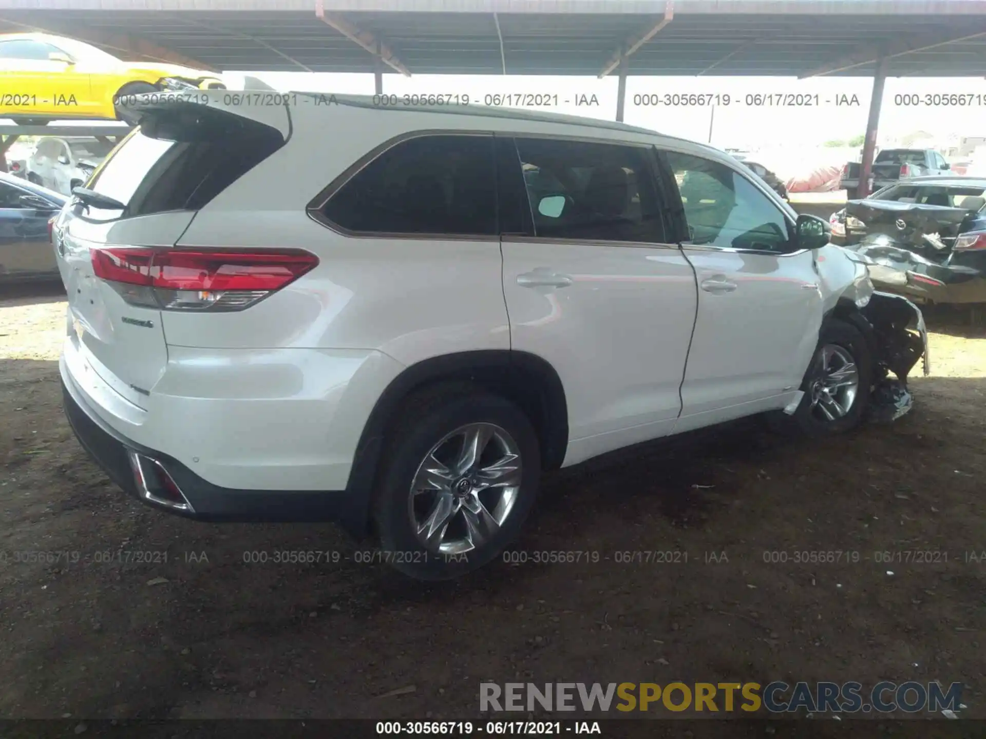 4 Фотография поврежденного автомобиля 5TDDGRFH1KS064241 TOYOTA HIGHLANDER 2019