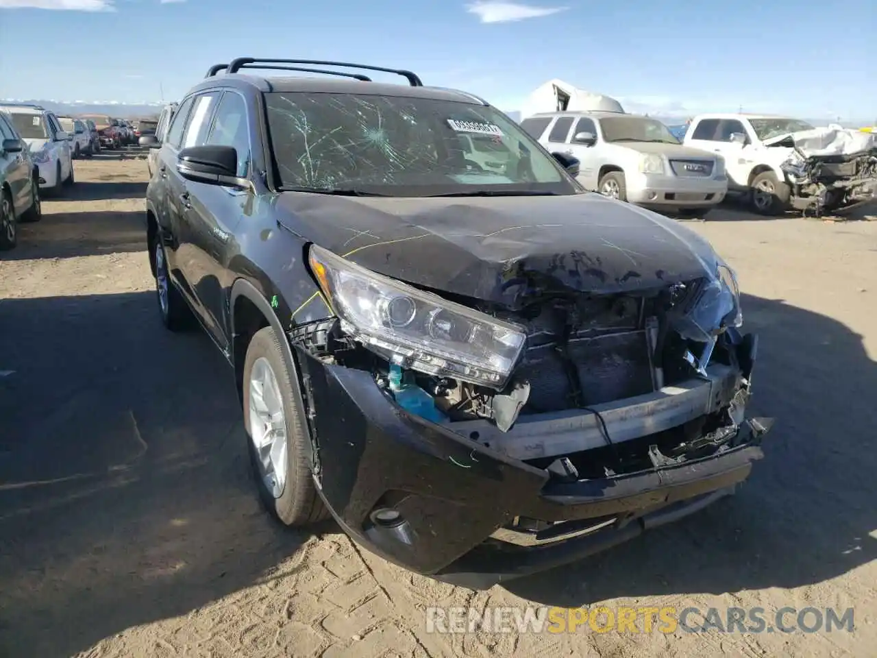 1 Photograph of a damaged car 5TDDGRFH1KS064403 TOYOTA HIGHLANDER 2019