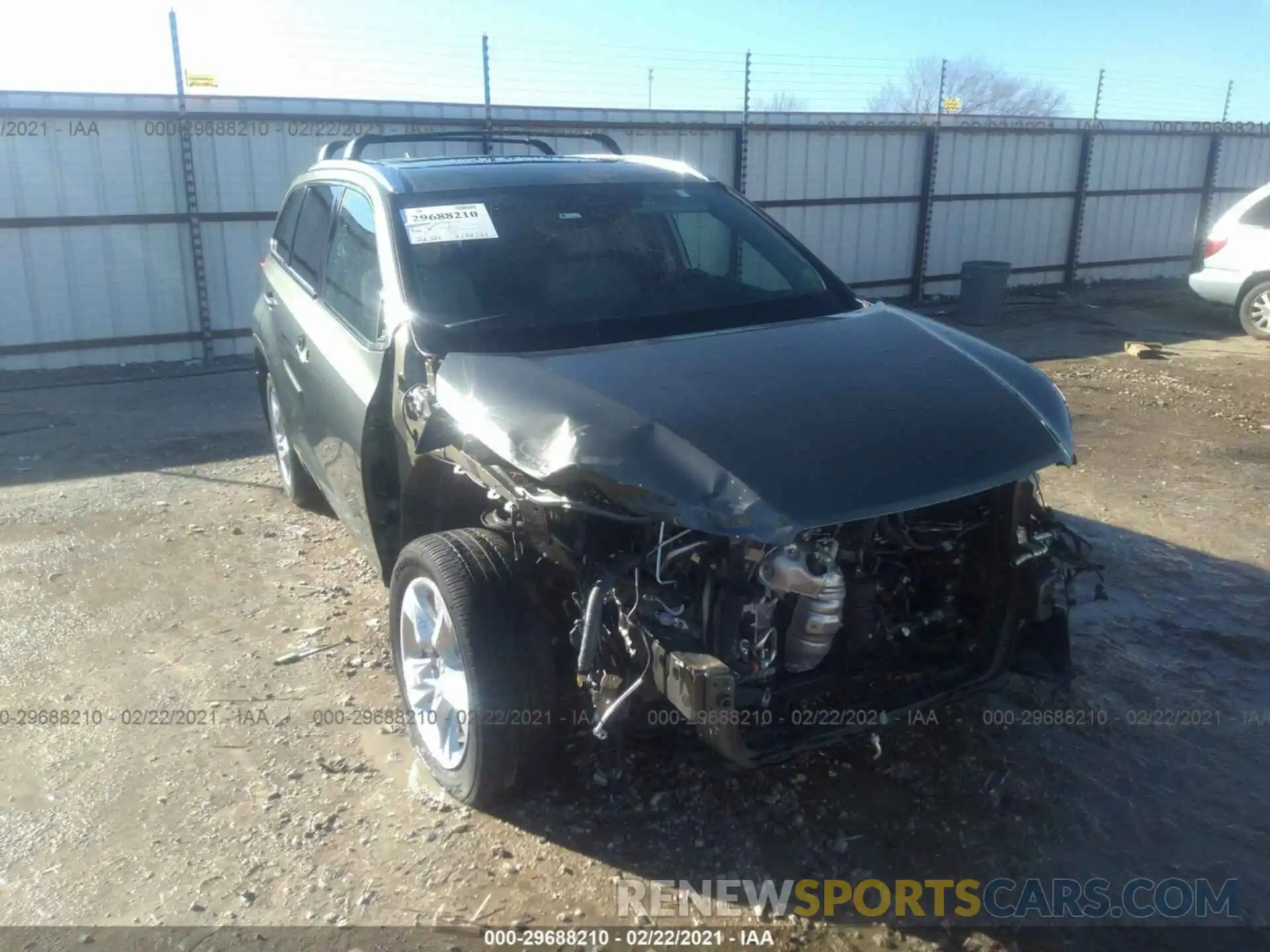 1 Photograph of a damaged car 5TDDGRFH1KS070735 TOYOTA HIGHLANDER 2019