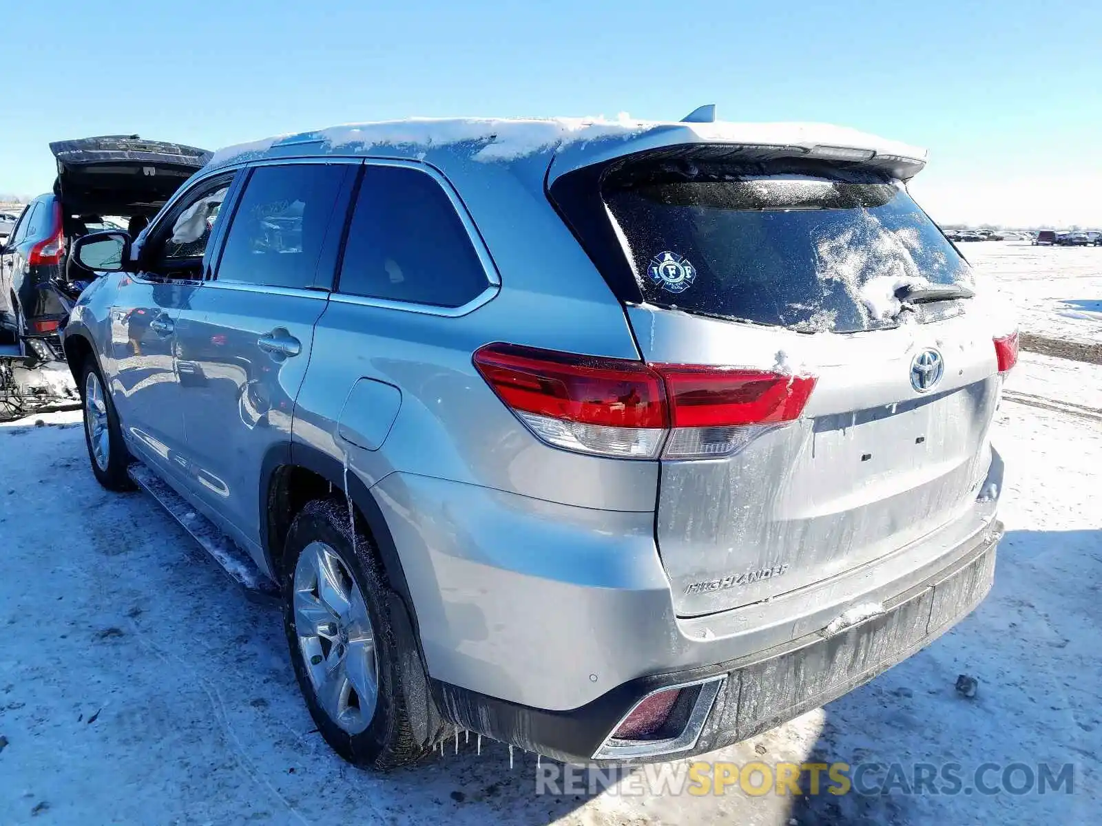 3 Фотография поврежденного автомобиля 5TDDGRFH1KS072842 TOYOTA HIGHLANDER 2019