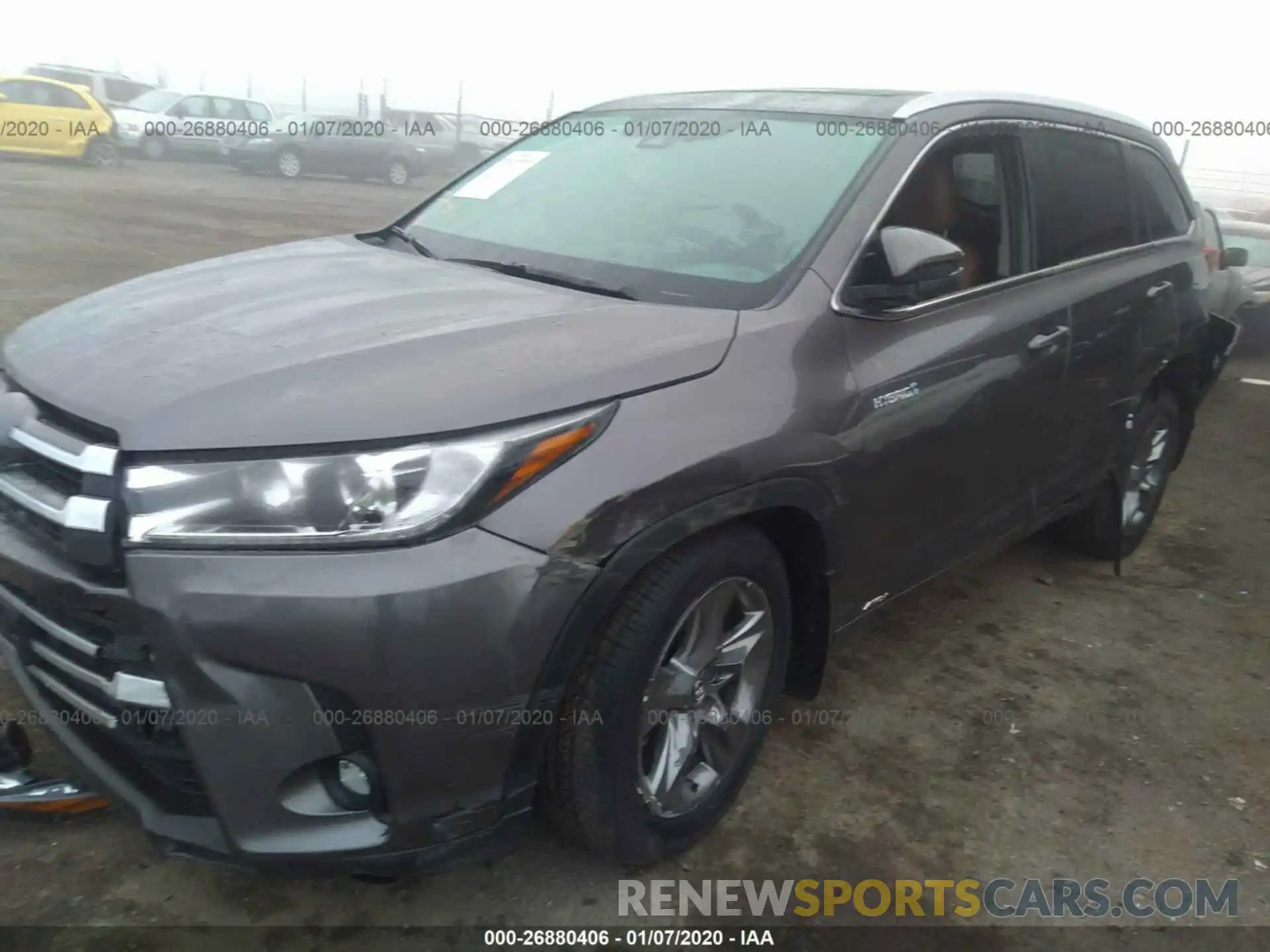 2 Photograph of a damaged car 5TDDGRFH2KS065625 TOYOTA HIGHLANDER 2019