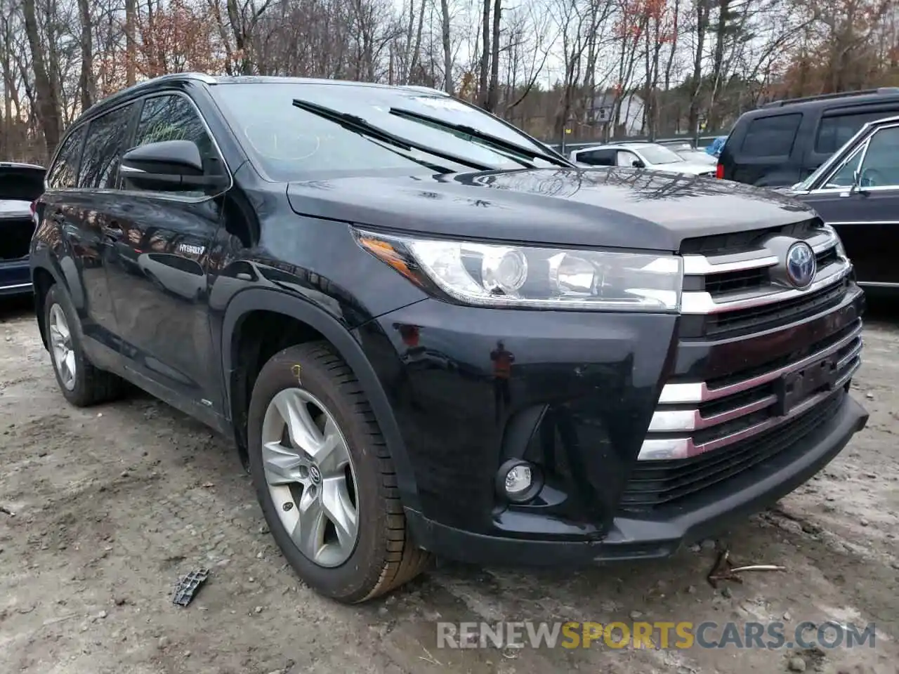 1 Photograph of a damaged car 5TDDGRFH2KS067200 TOYOTA HIGHLANDER 2019