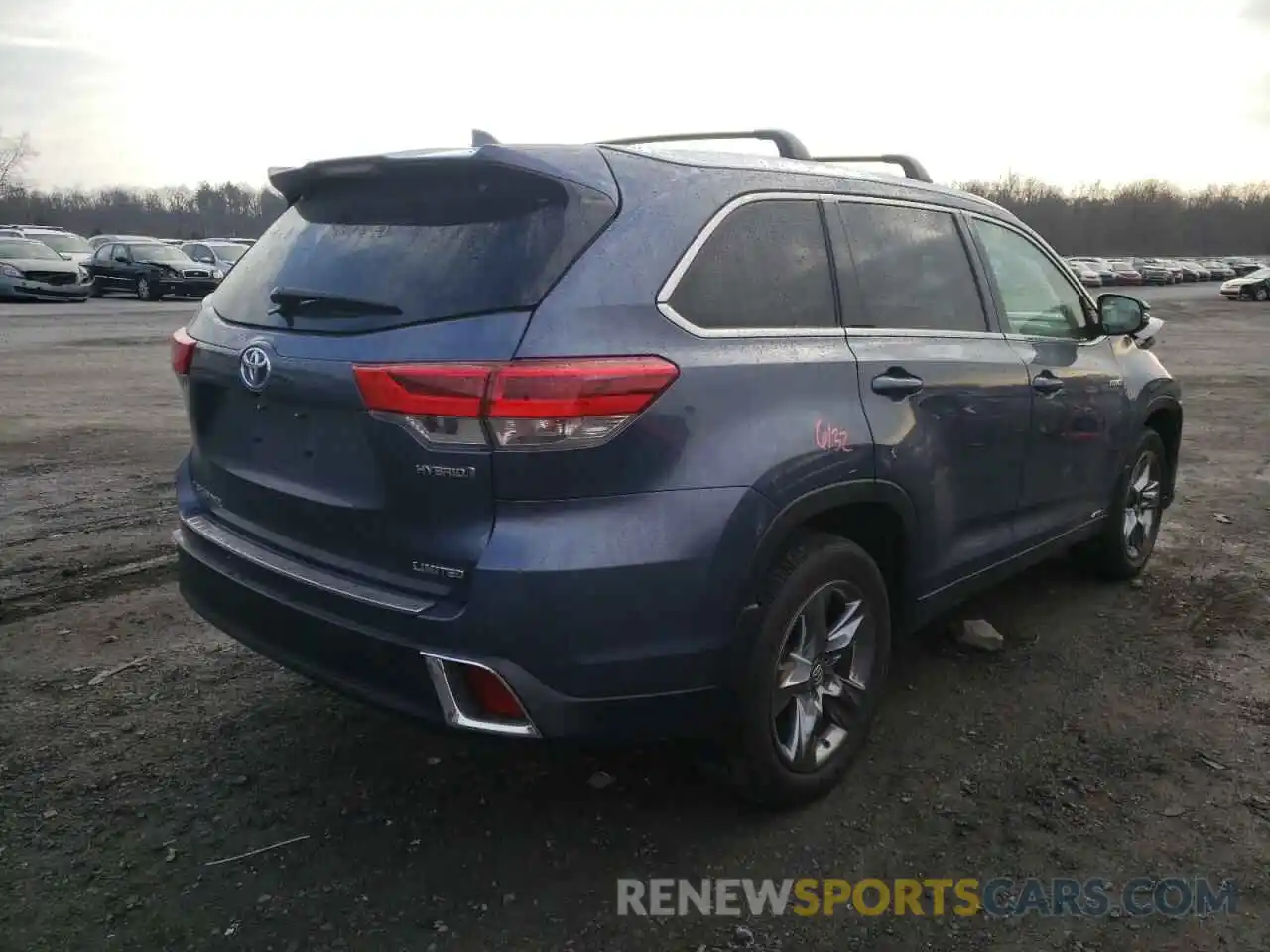 4 Фотография поврежденного автомобиля 5TDDGRFH4KS057820 TOYOTA HIGHLANDER 2019