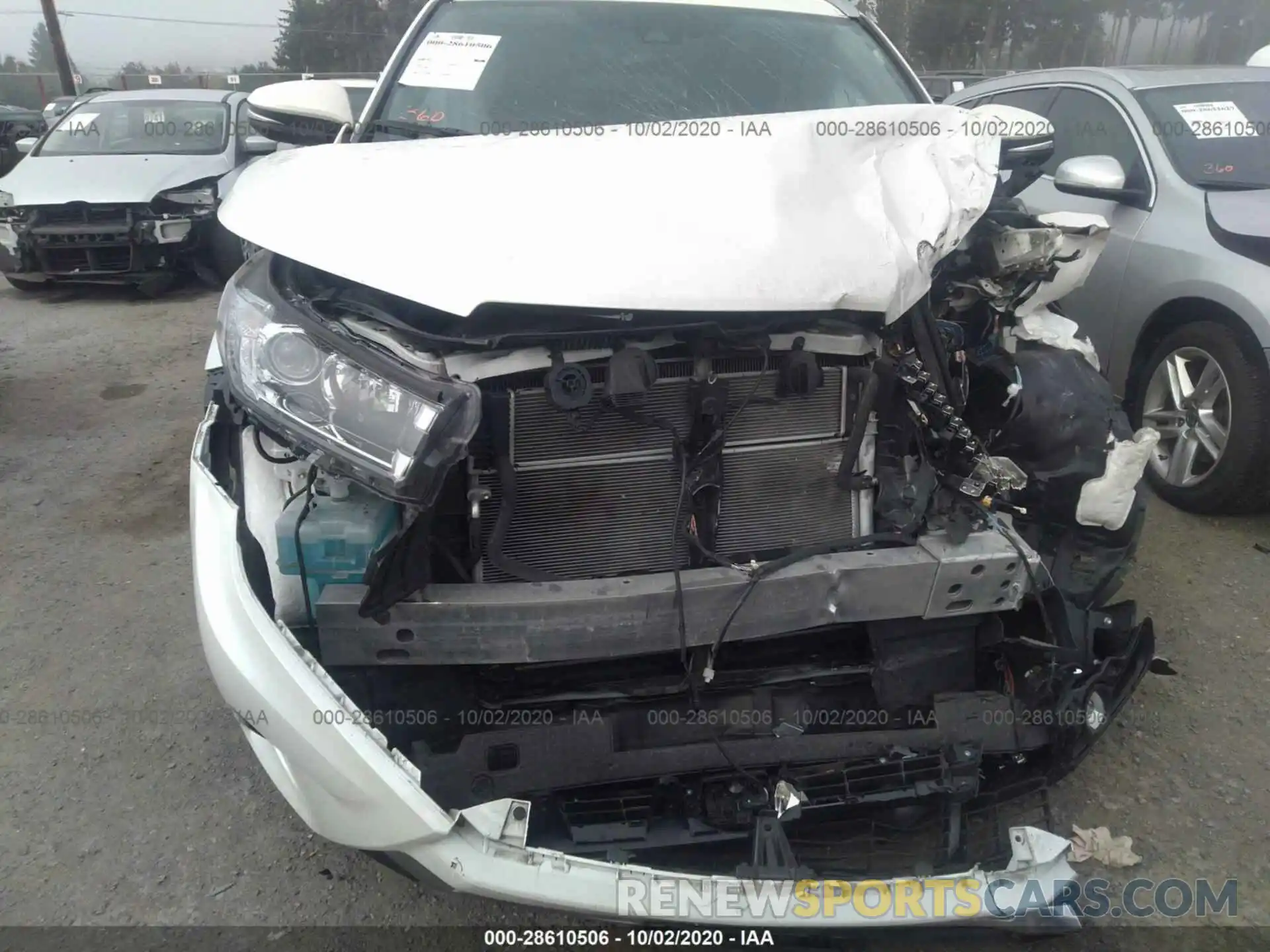 6 Photograph of a damaged car 5TDDGRFH4KS061611 TOYOTA HIGHLANDER 2019