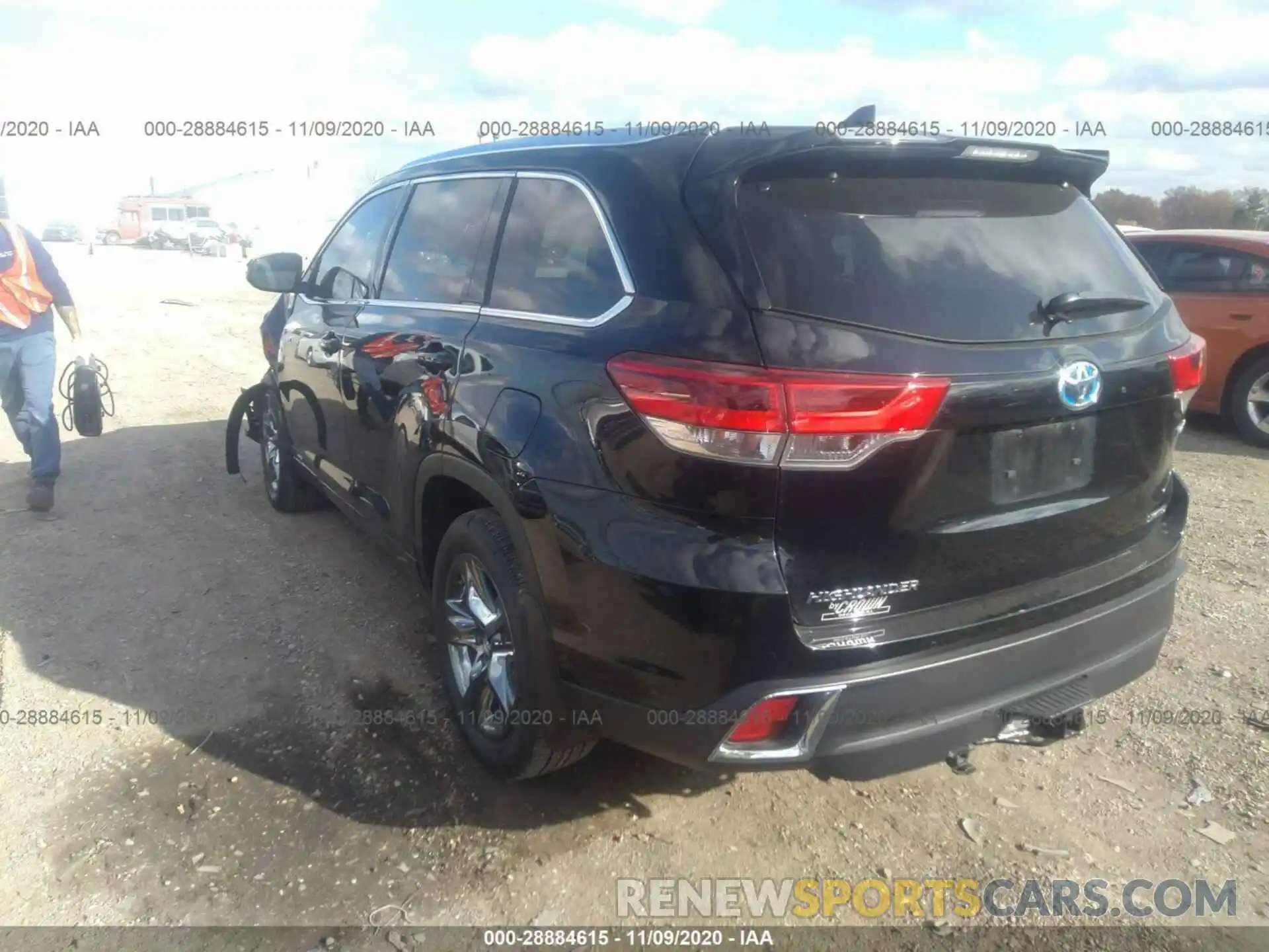 3 Фотография поврежденного автомобиля 5TDDGRFH4KS071393 TOYOTA HIGHLANDER 2019