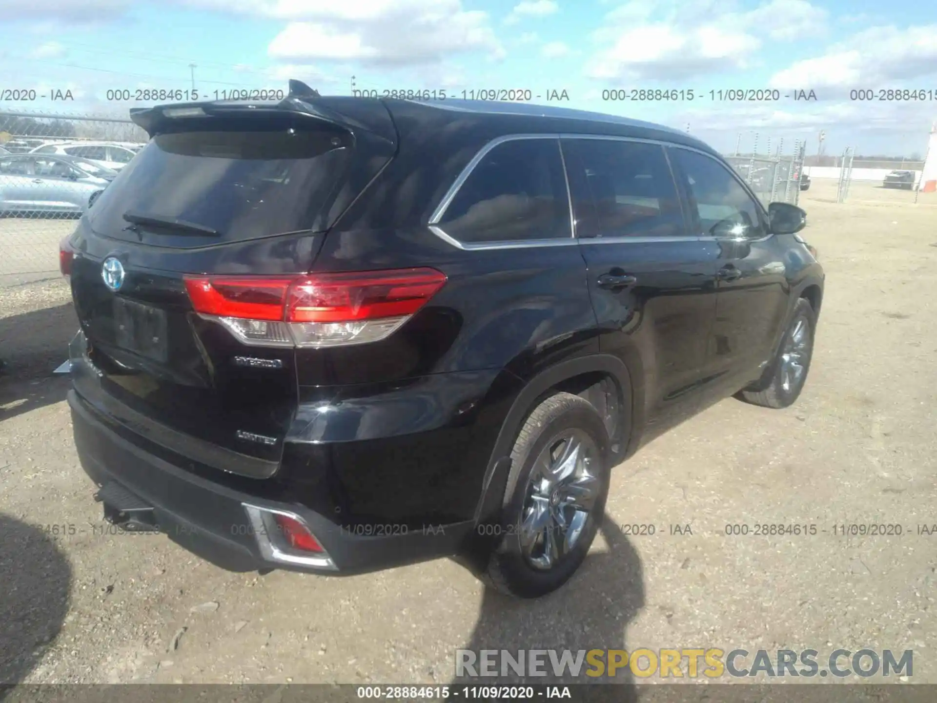 4 Фотография поврежденного автомобиля 5TDDGRFH4KS071393 TOYOTA HIGHLANDER 2019