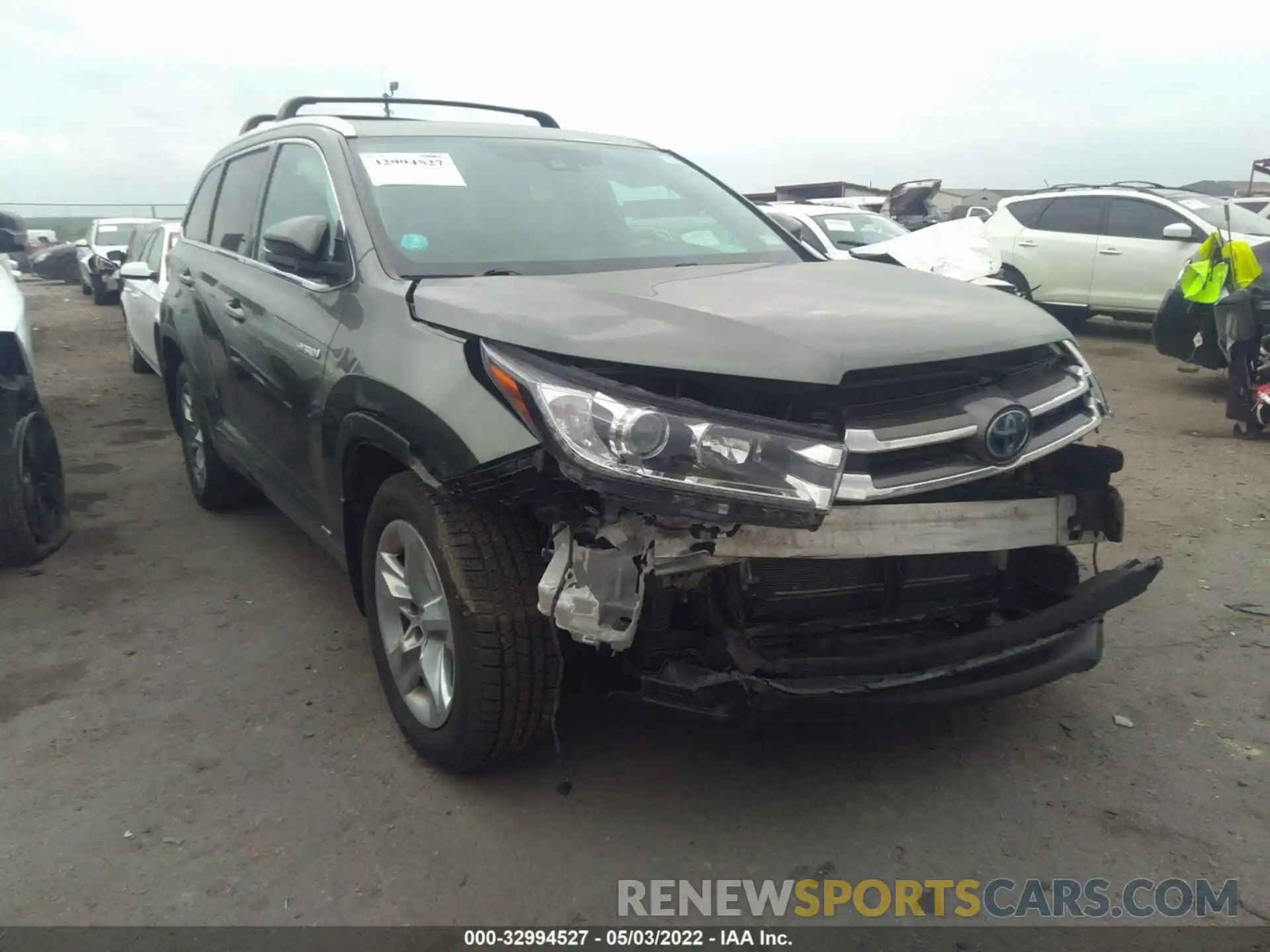 1 Photograph of a damaged car 5TDDGRFH5KS060144 TOYOTA HIGHLANDER 2019