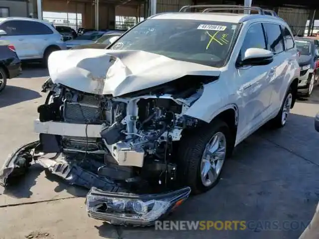 2 Photograph of a damaged car 5TDDGRFH5KS069538 TOYOTA HIGHLANDER 2019