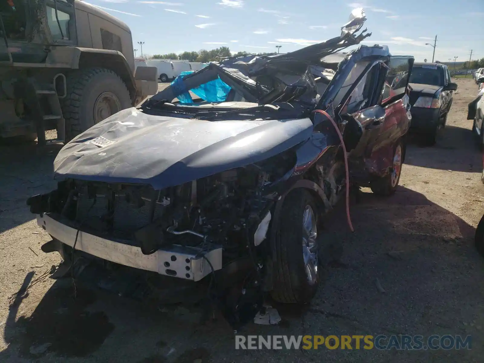 2 Photograph of a damaged car 5TDDGRFH5KS077056 TOYOTA HIGHLANDER 2019