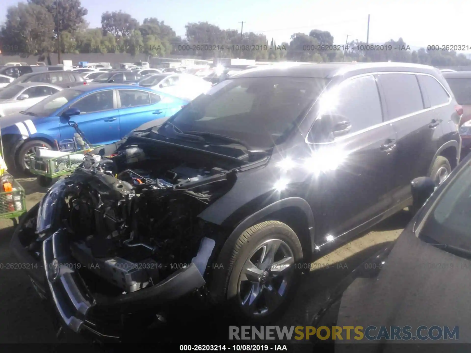 2 Photograph of a damaged car 5TDDGRFH6KS060413 TOYOTA HIGHLANDER 2019