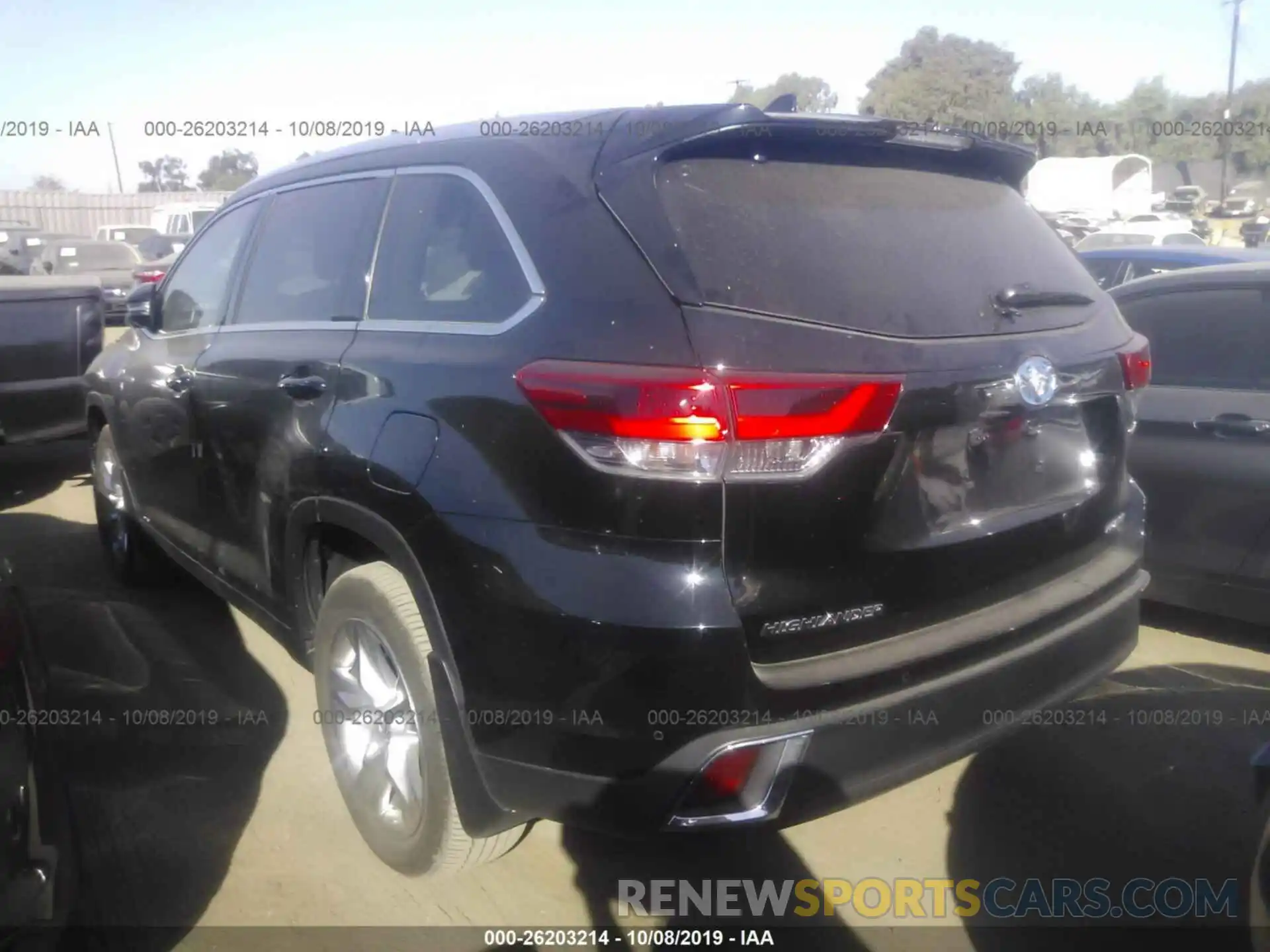 3 Photograph of a damaged car 5TDDGRFH6KS060413 TOYOTA HIGHLANDER 2019