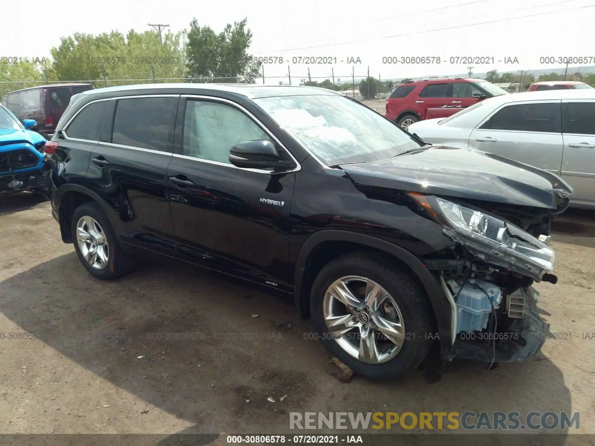 1 Photograph of a damaged car 5TDDGRFH6KS064140 TOYOTA HIGHLANDER 2019