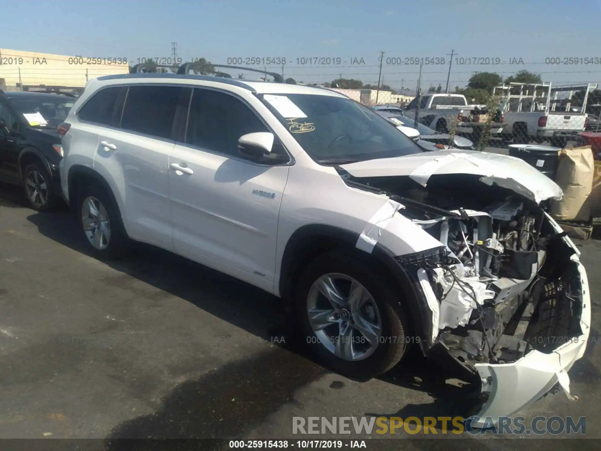 1 Photograph of a damaged car 5TDDGRFH7KS055902 TOYOTA HIGHLANDER 2019