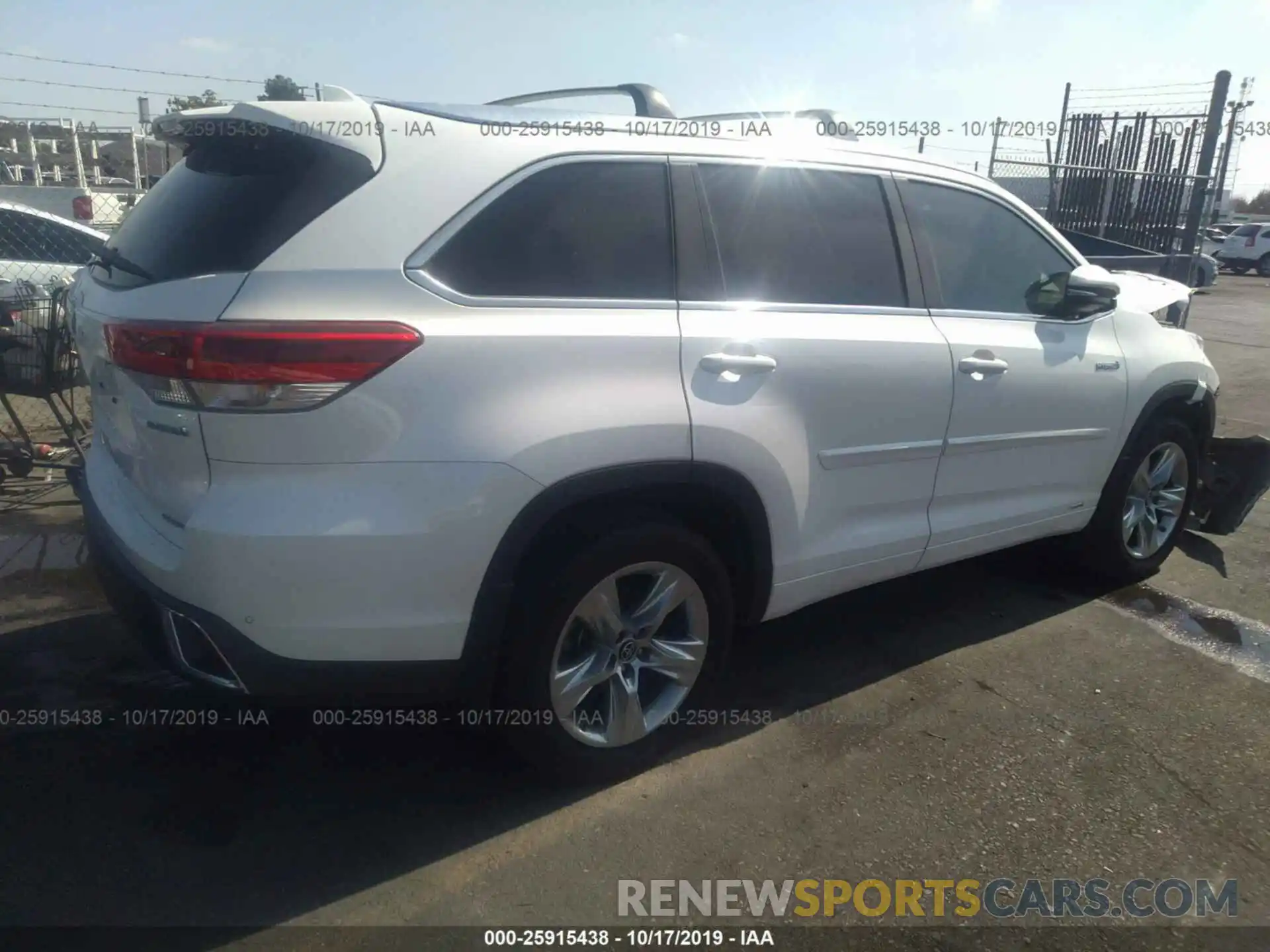 4 Фотография поврежденного автомобиля 5TDDGRFH7KS055902 TOYOTA HIGHLANDER 2019