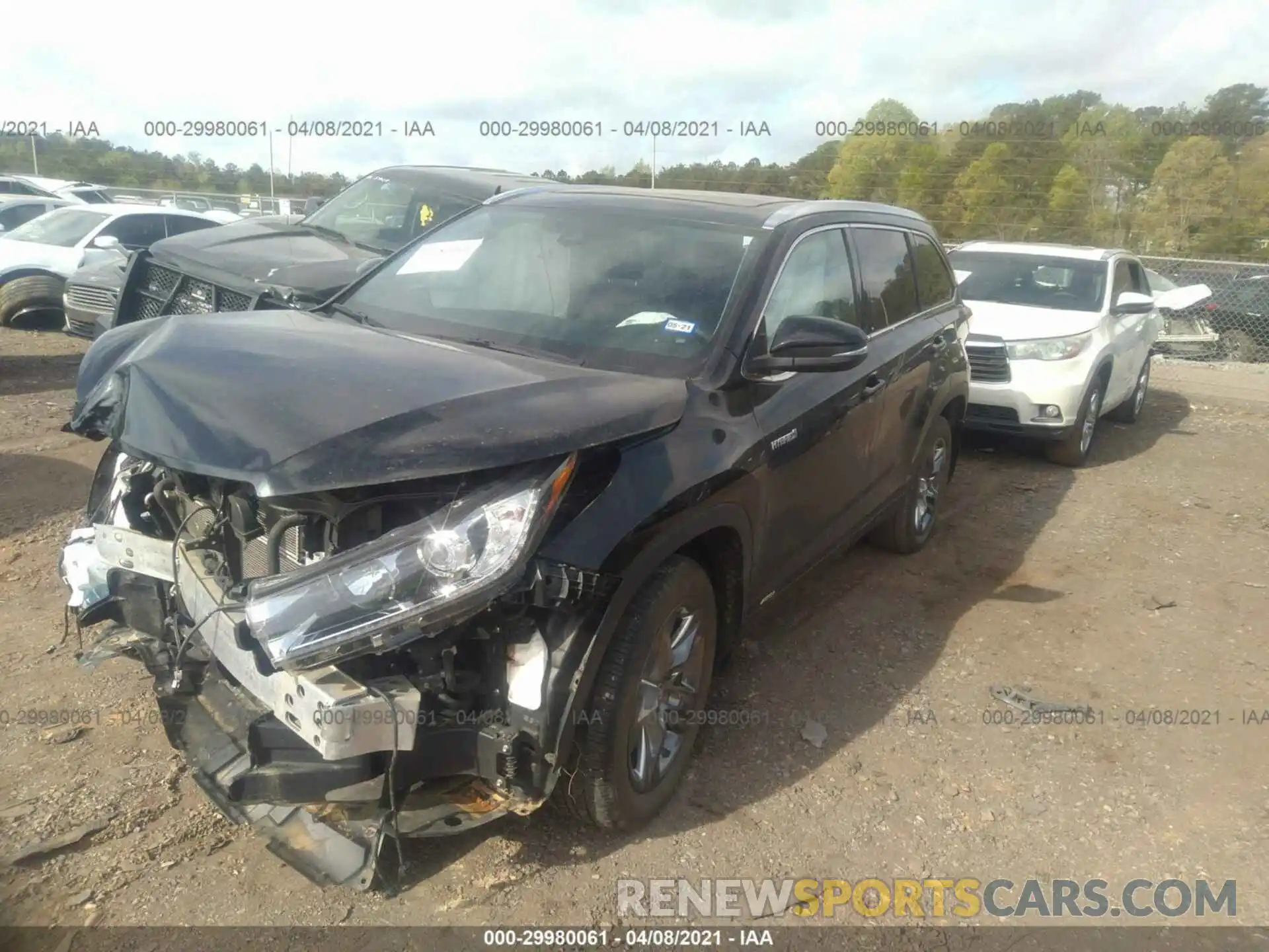 2 Photograph of a damaged car 5TDDGRFH7KS063868 TOYOTA HIGHLANDER 2019