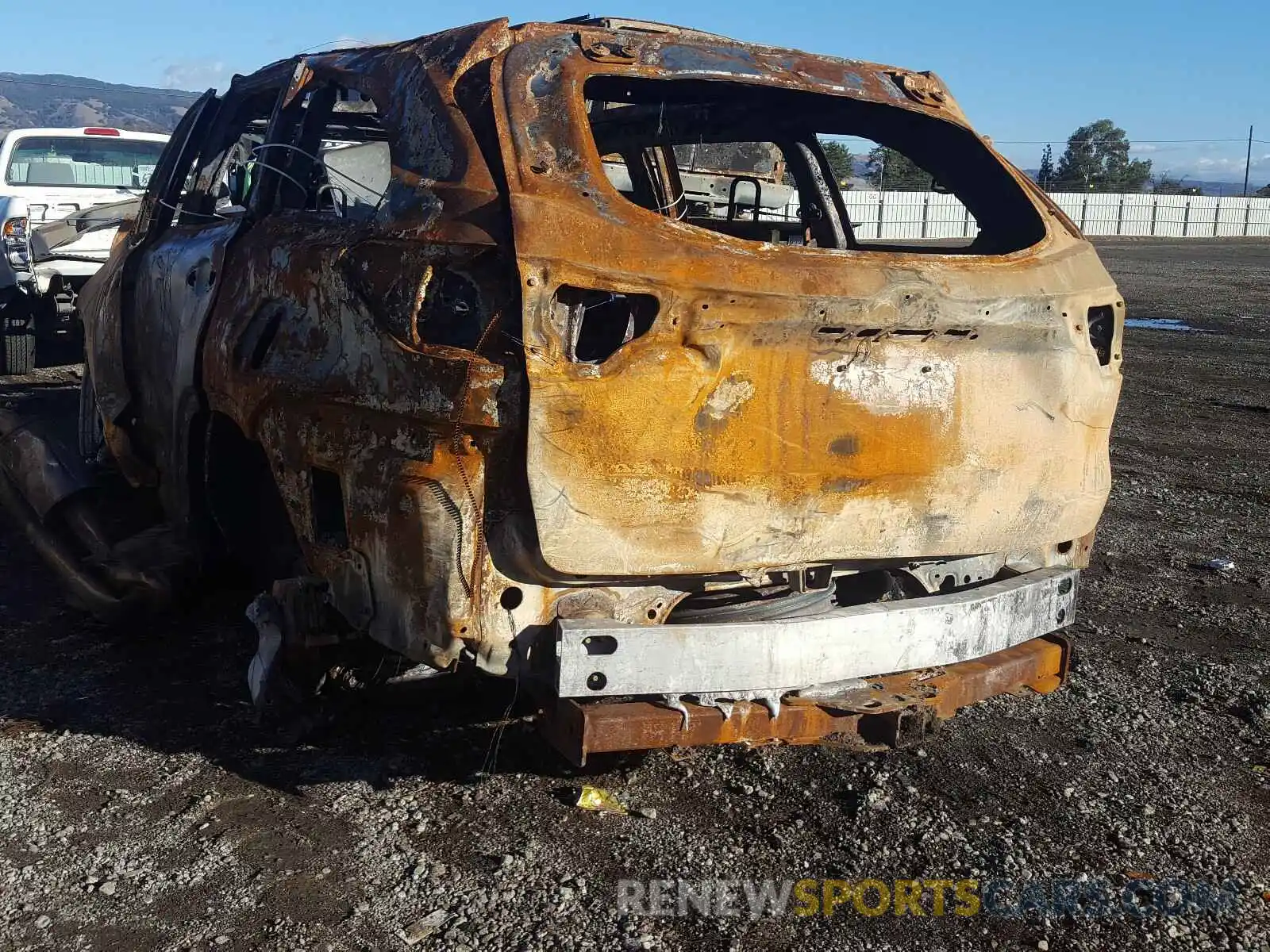 3 Photograph of a damaged car 5TDDGRFH7KS067984 TOYOTA HIGHLANDER 2019