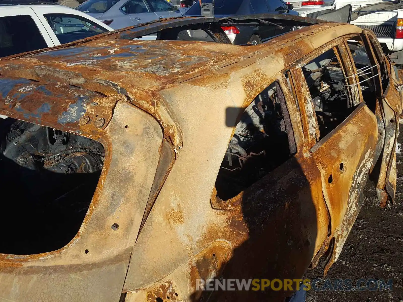 9 Photograph of a damaged car 5TDDGRFH7KS067984 TOYOTA HIGHLANDER 2019