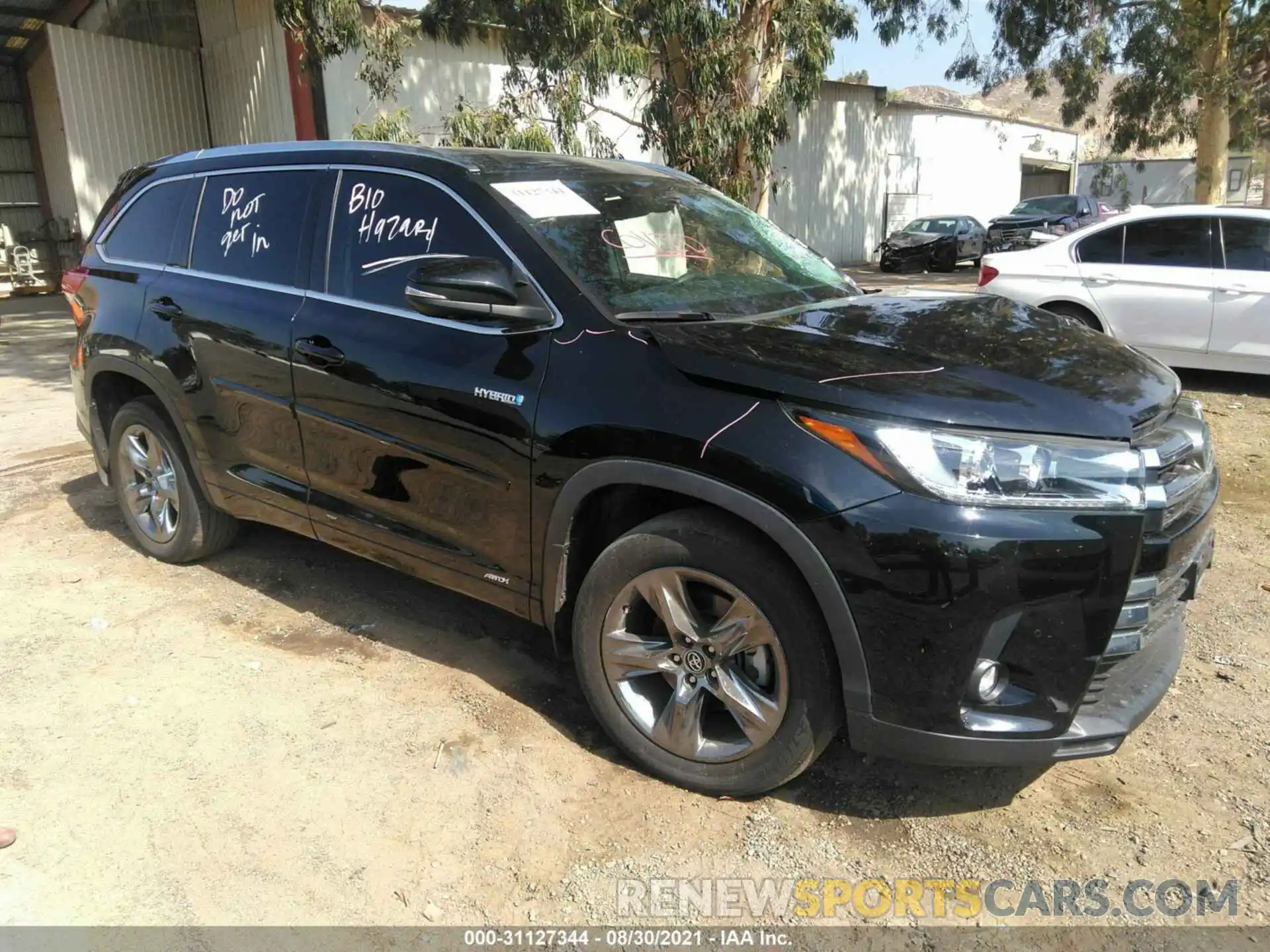 1 Photograph of a damaged car 5TDDGRFH7KS071954 TOYOTA HIGHLANDER 2019