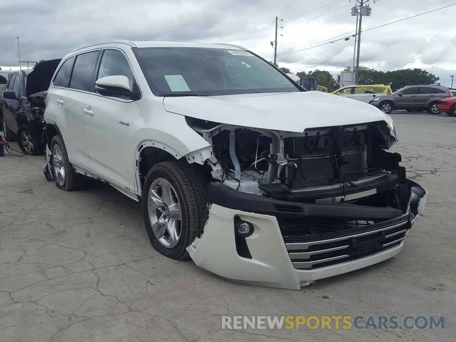 1 Photograph of a damaged car 5TDDGRFH7KS073364 TOYOTA HIGHLANDER 2019