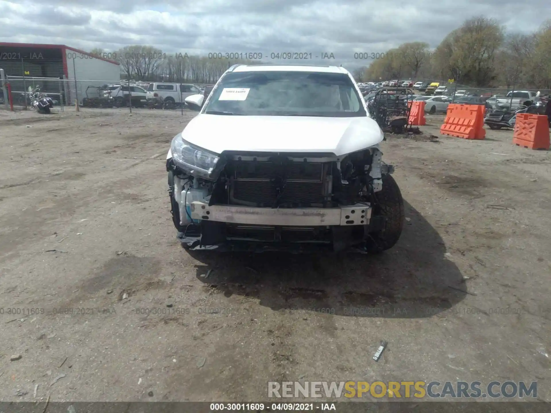 6 Photograph of a damaged car 5TDDGRFH7KS073946 TOYOTA HIGHLANDER 2019