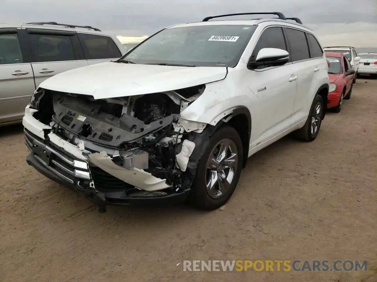 2 Photograph of a damaged car 5TDDGRFH7KS078645 TOYOTA HIGHLANDER 2019