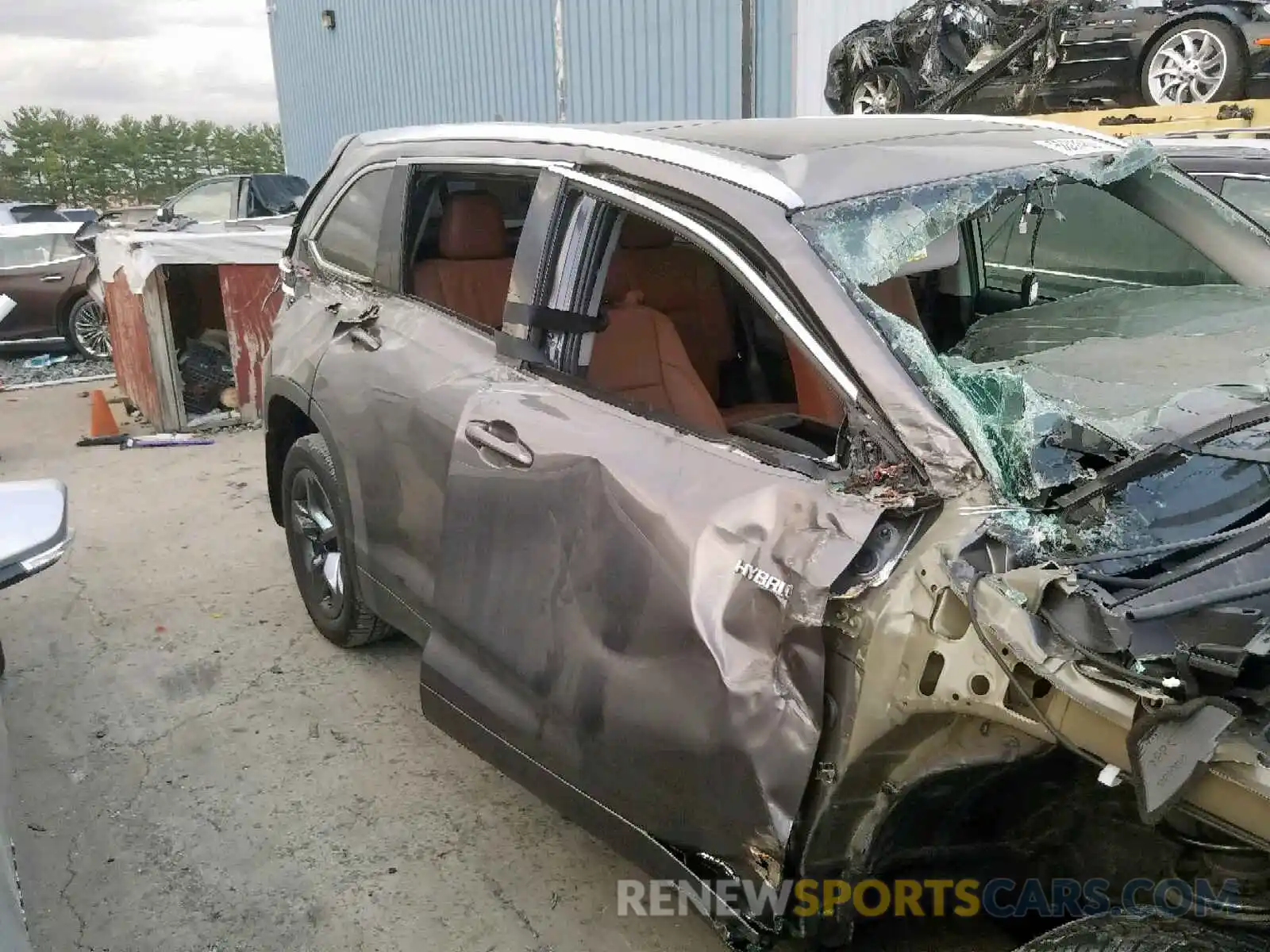 10 Photograph of a damaged car 5TDDGRFH8KS063555 TOYOTA HIGHLANDER 2019