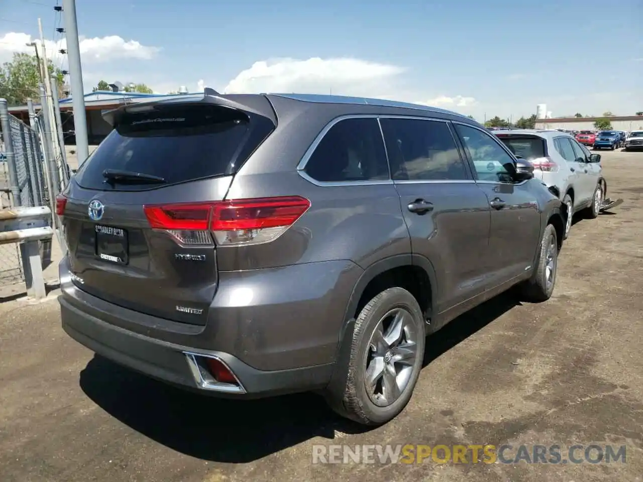 4 Фотография поврежденного автомобиля 5TDDGRFH8KS065984 TOYOTA HIGHLANDER 2019