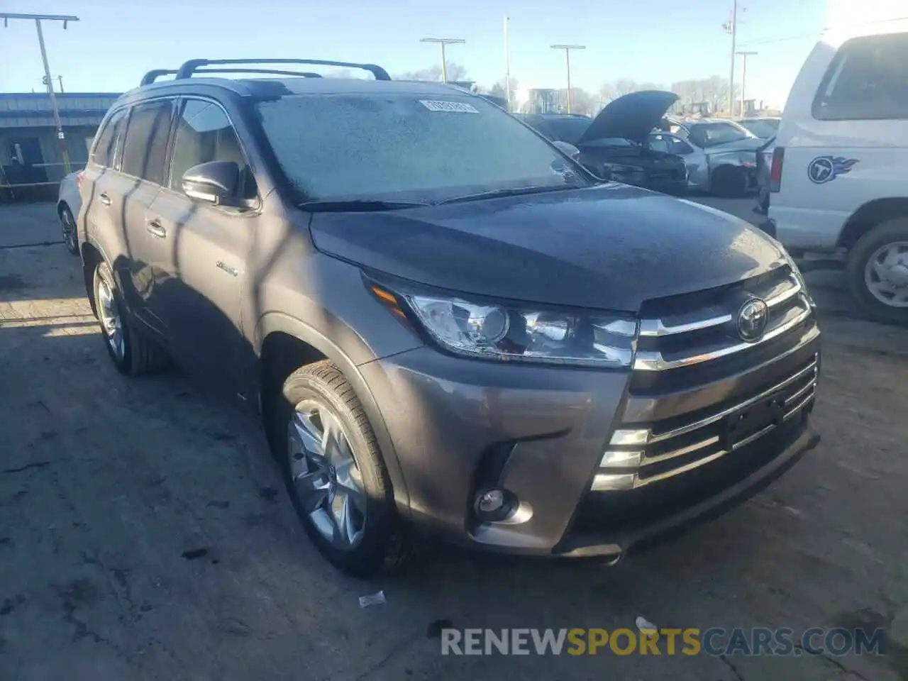 1 Photograph of a damaged car 5TDDGRFH8KS066892 TOYOTA HIGHLANDER 2019