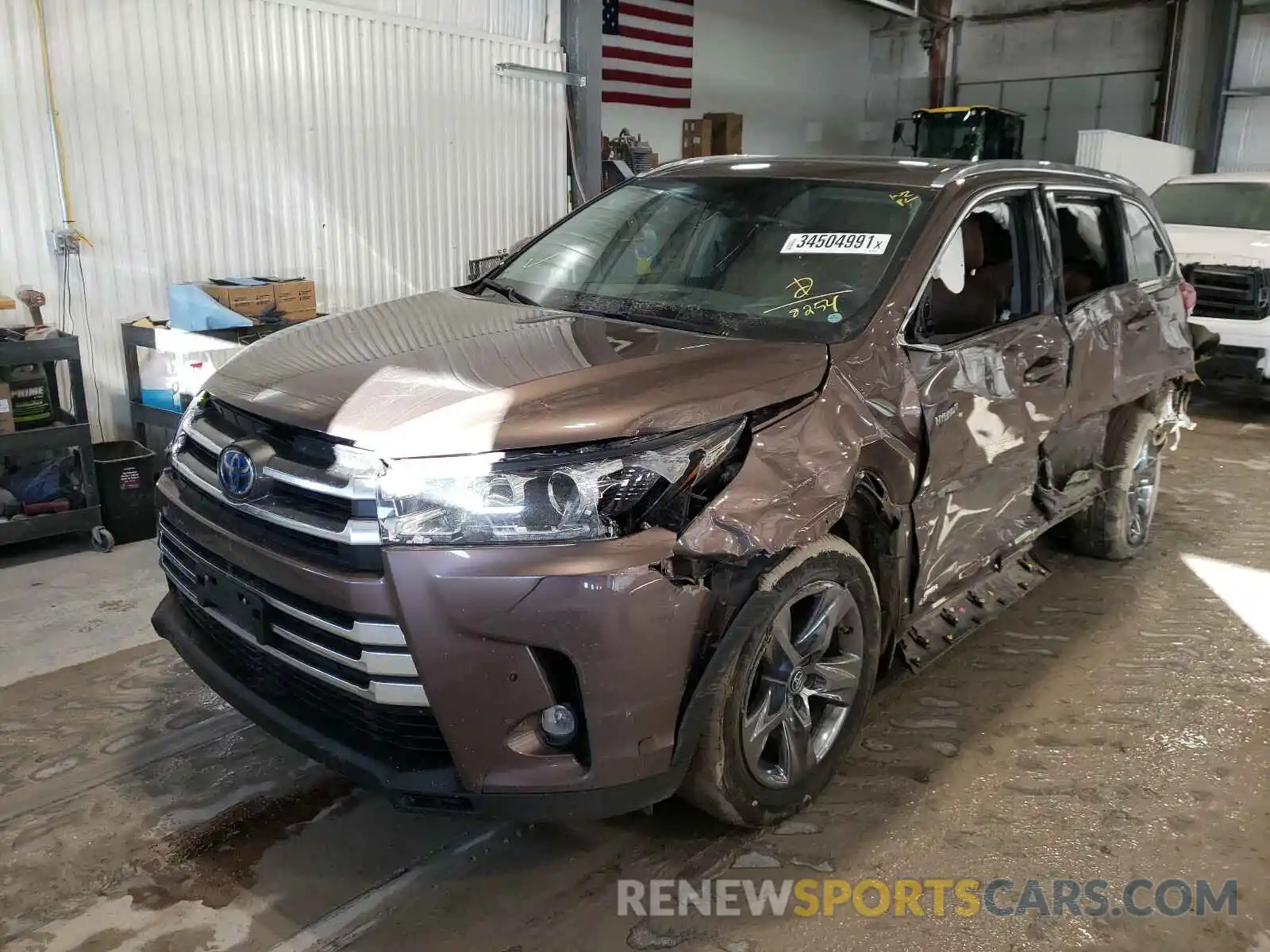 2 Photograph of a damaged car 5TDDGRFH8KS068254 TOYOTA HIGHLANDER 2019