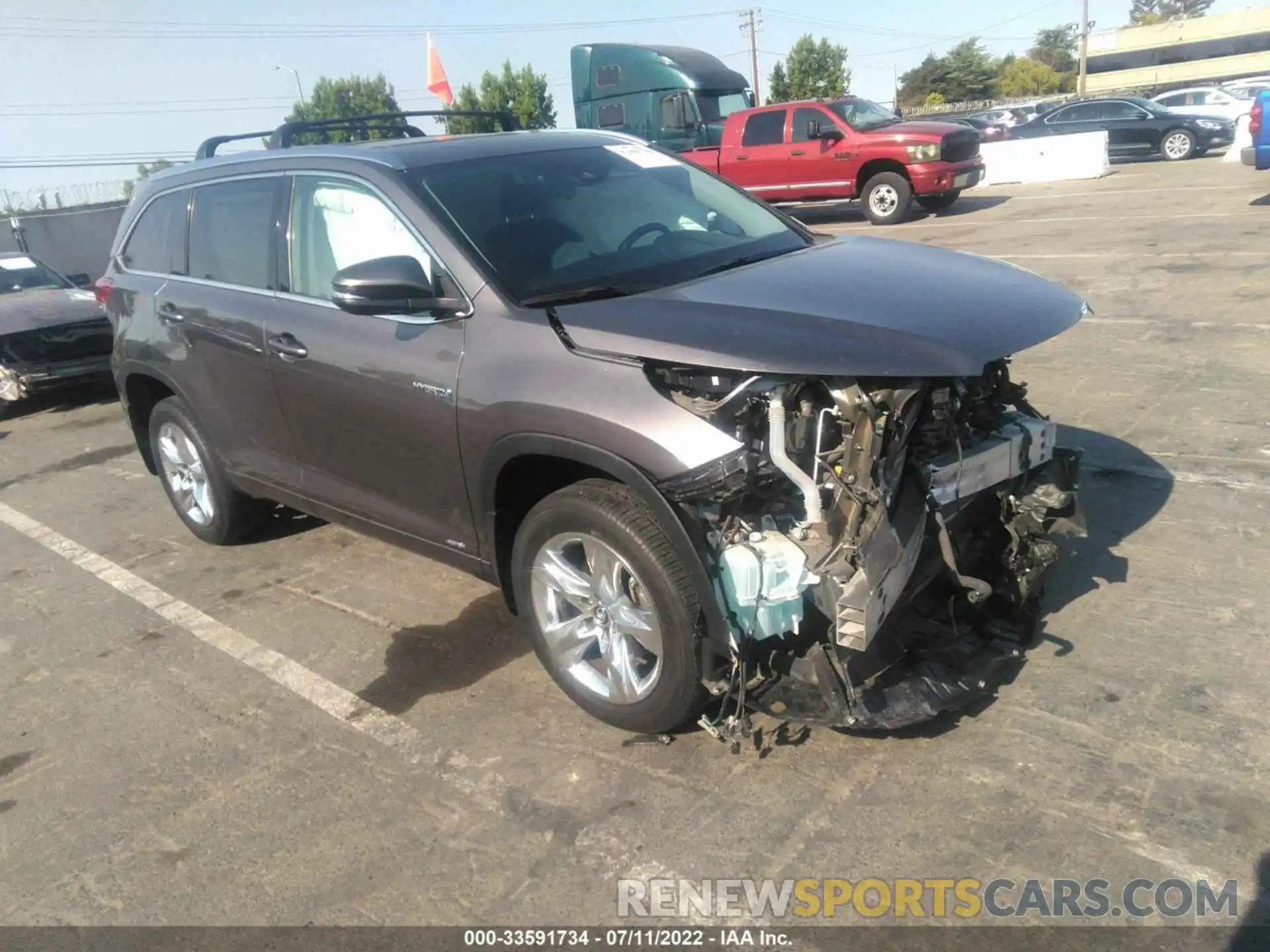 1 Photograph of a damaged car 5TDDGRFH8KS068769 TOYOTA HIGHLANDER 2019