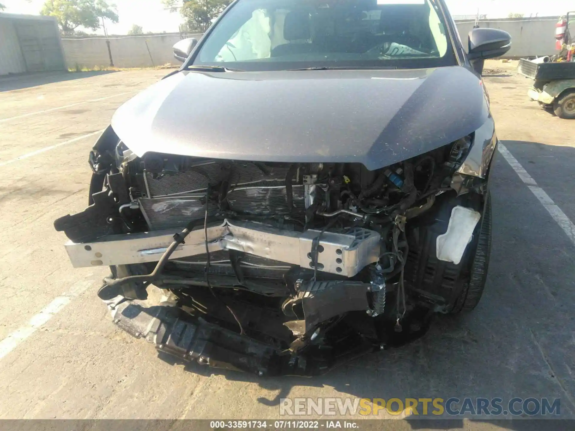 6 Photograph of a damaged car 5TDDGRFH8KS068769 TOYOTA HIGHLANDER 2019