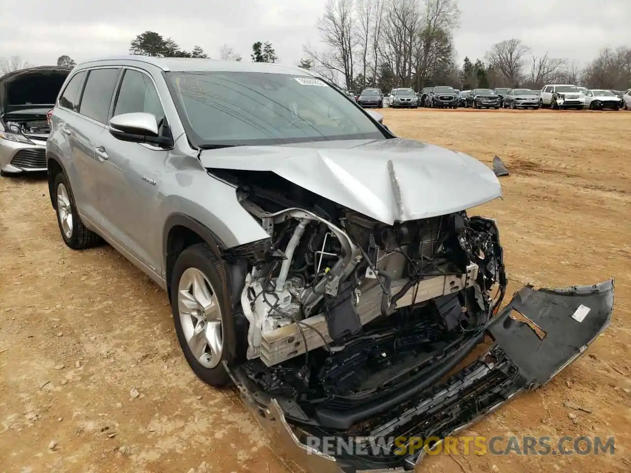 1 Photograph of a damaged car 5TDDGRFH9KS059188 TOYOTA HIGHLANDER 2019