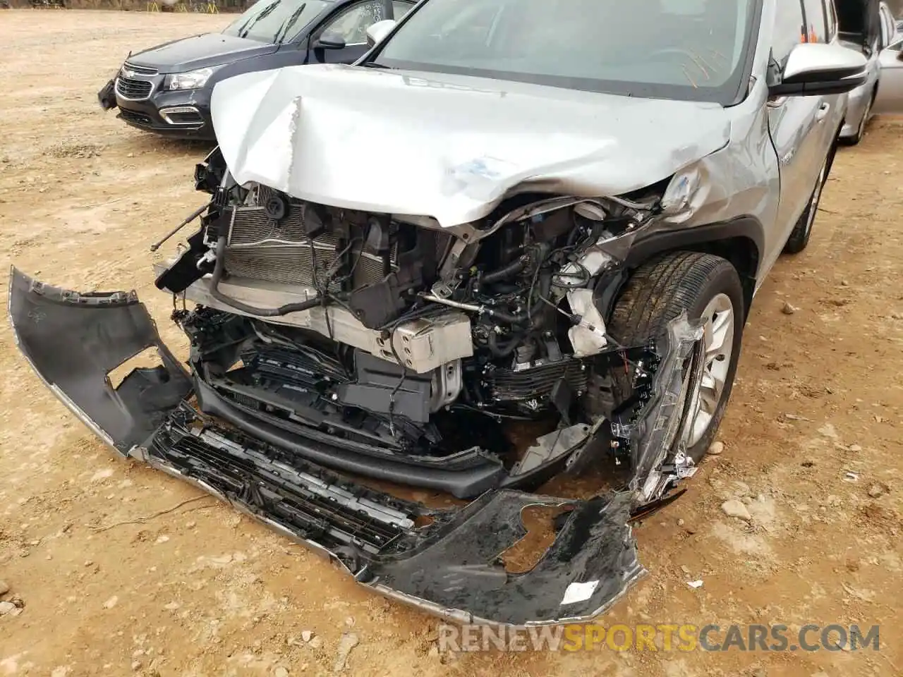 9 Photograph of a damaged car 5TDDGRFH9KS059188 TOYOTA HIGHLANDER 2019