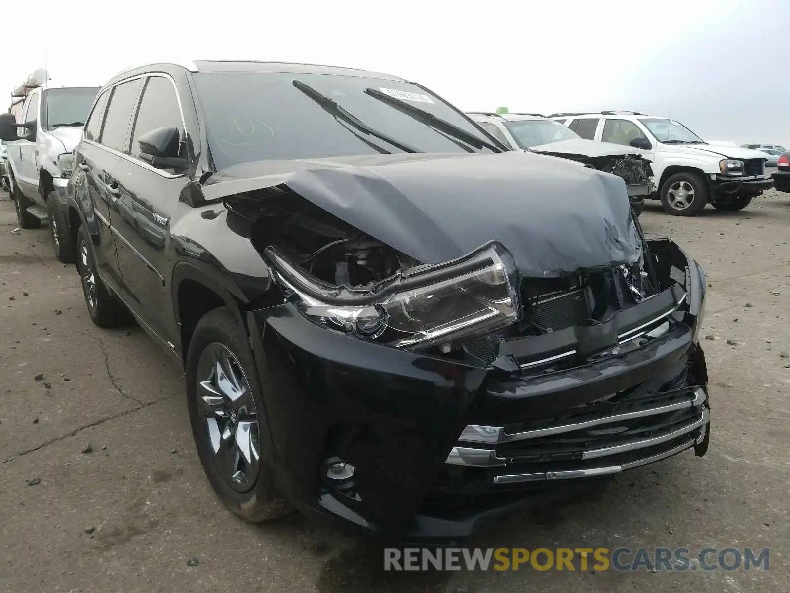 1 Photograph of a damaged car 5TDDGRFH9KS061099 TOYOTA HIGHLANDER 2019