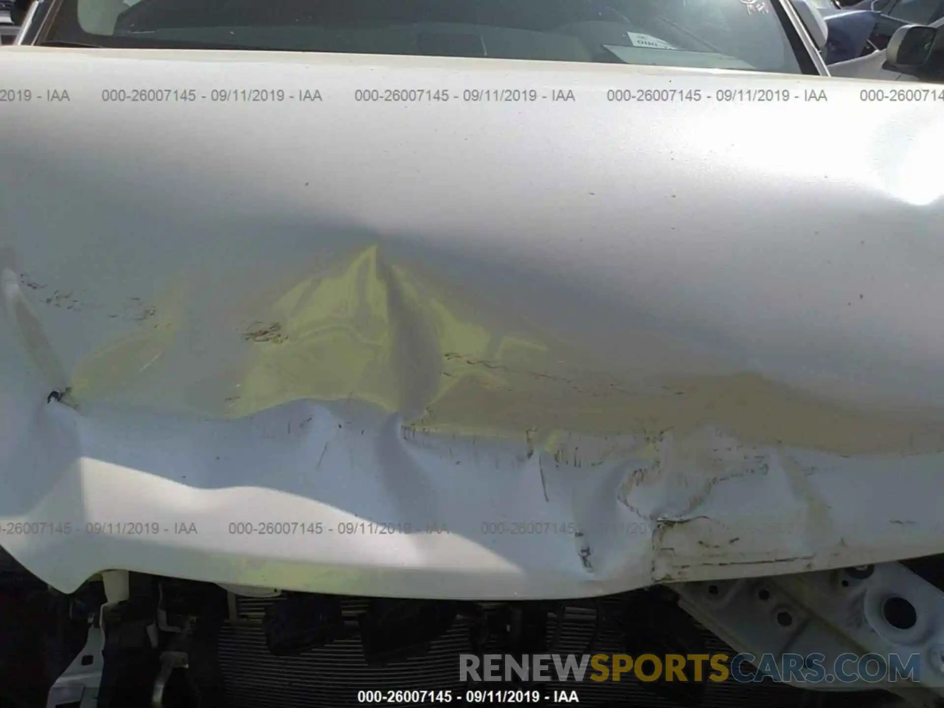 10 Photograph of a damaged car 5TDDGRFH9KS061250 TOYOTA HIGHLANDER 2019