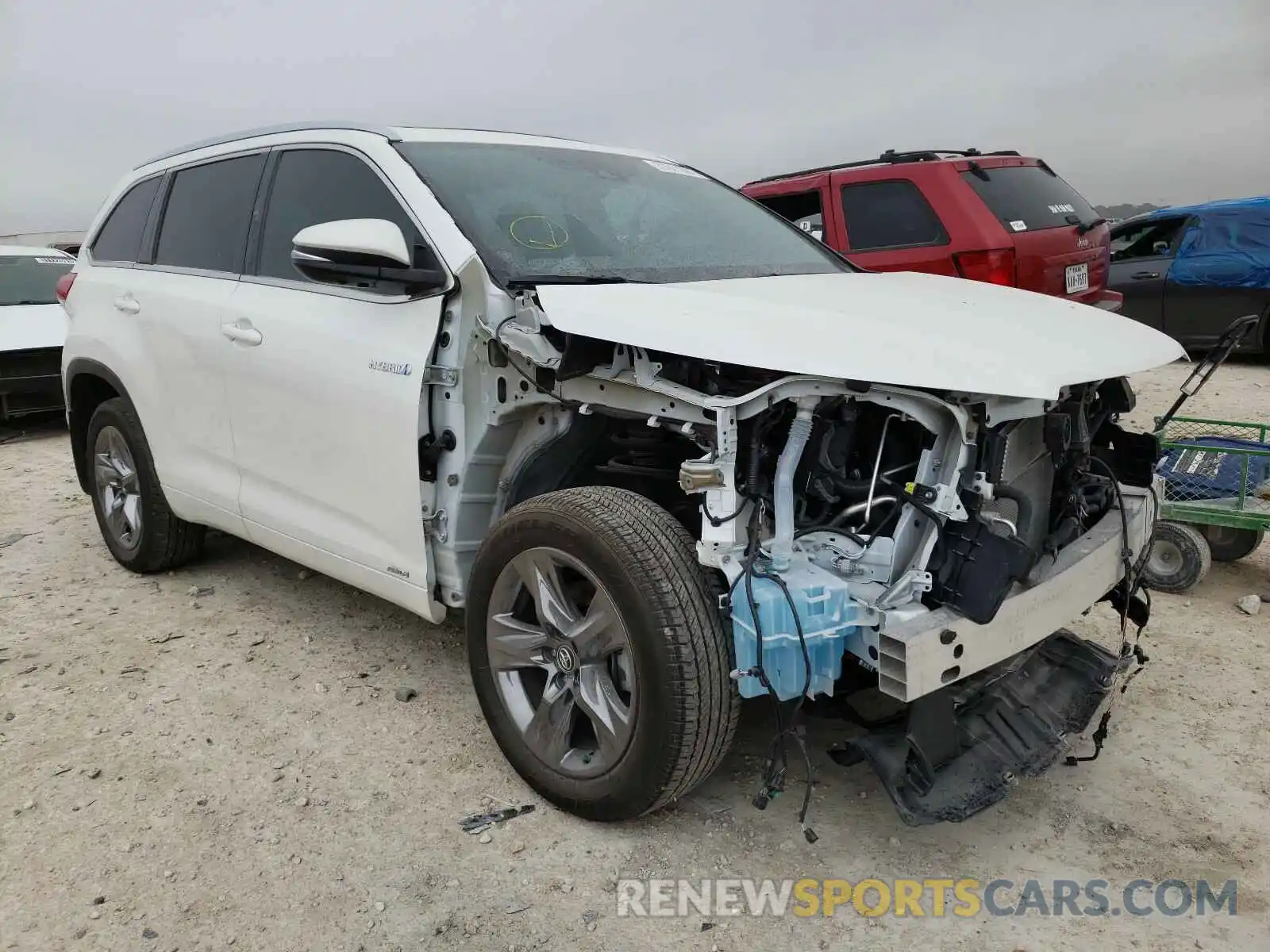 1 Photograph of a damaged car 5TDDGRFH9KS066447 TOYOTA HIGHLANDER 2019