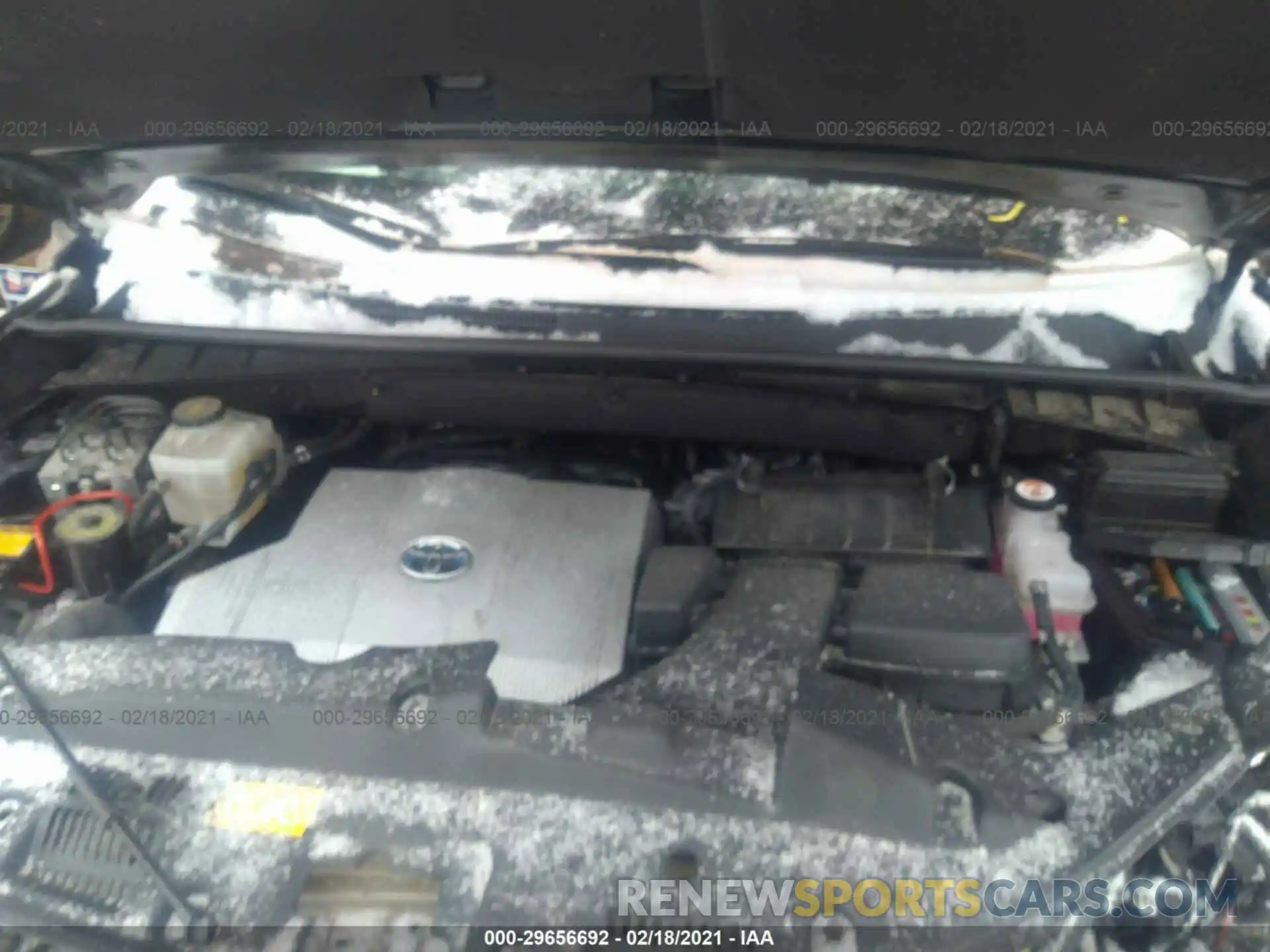 10 Photograph of a damaged car 5TDDGRFH9KS067159 TOYOTA HIGHLANDER 2019