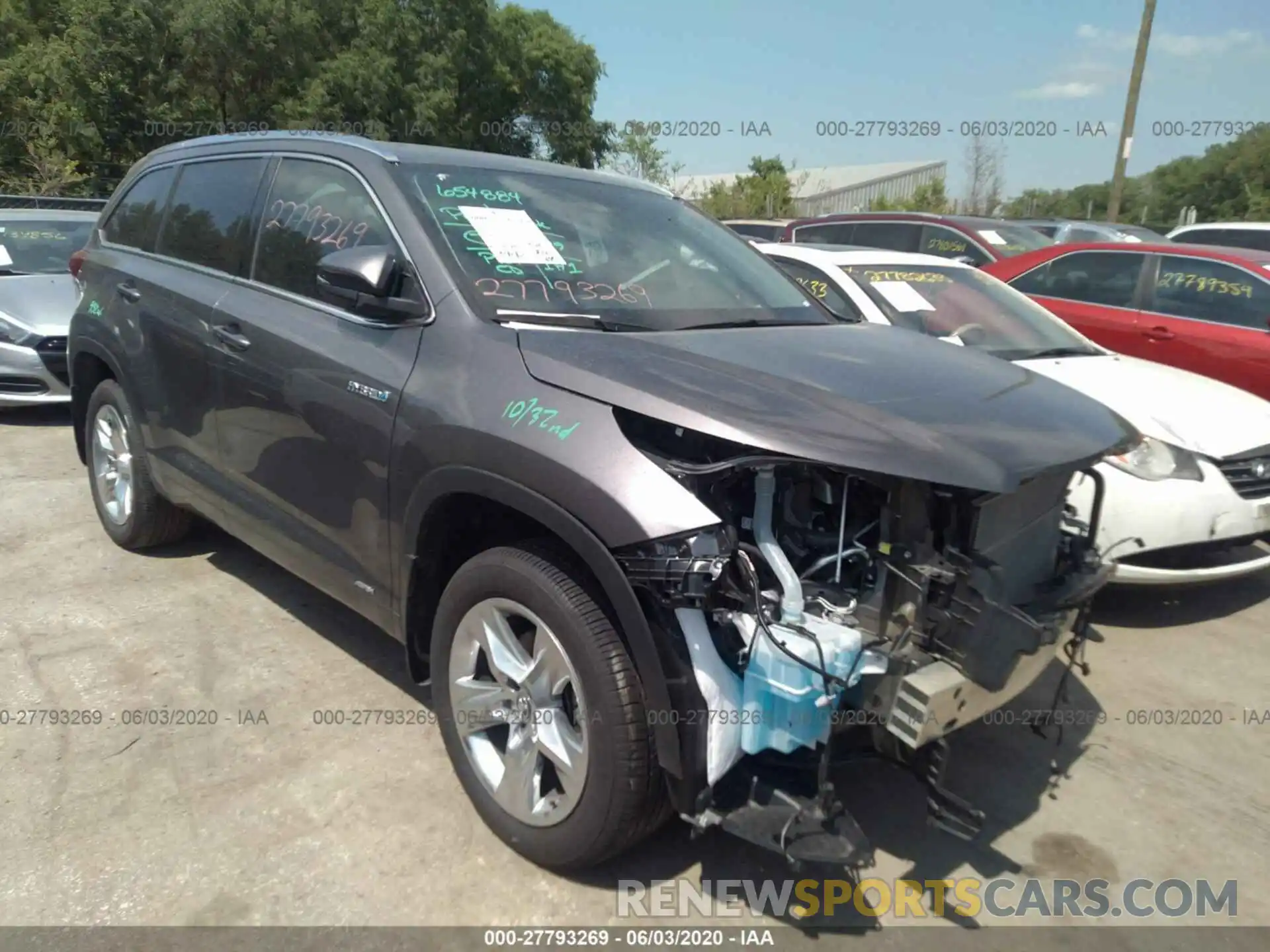 1 Photograph of a damaged car 5TDDGRFH9KS068456 TOYOTA HIGHLANDER 2019