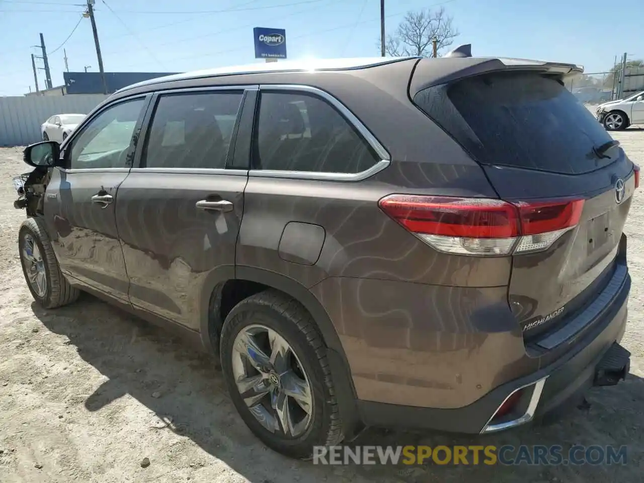 2 Photograph of a damaged car 5TDDGRFHXKS055232 TOYOTA HIGHLANDER 2019