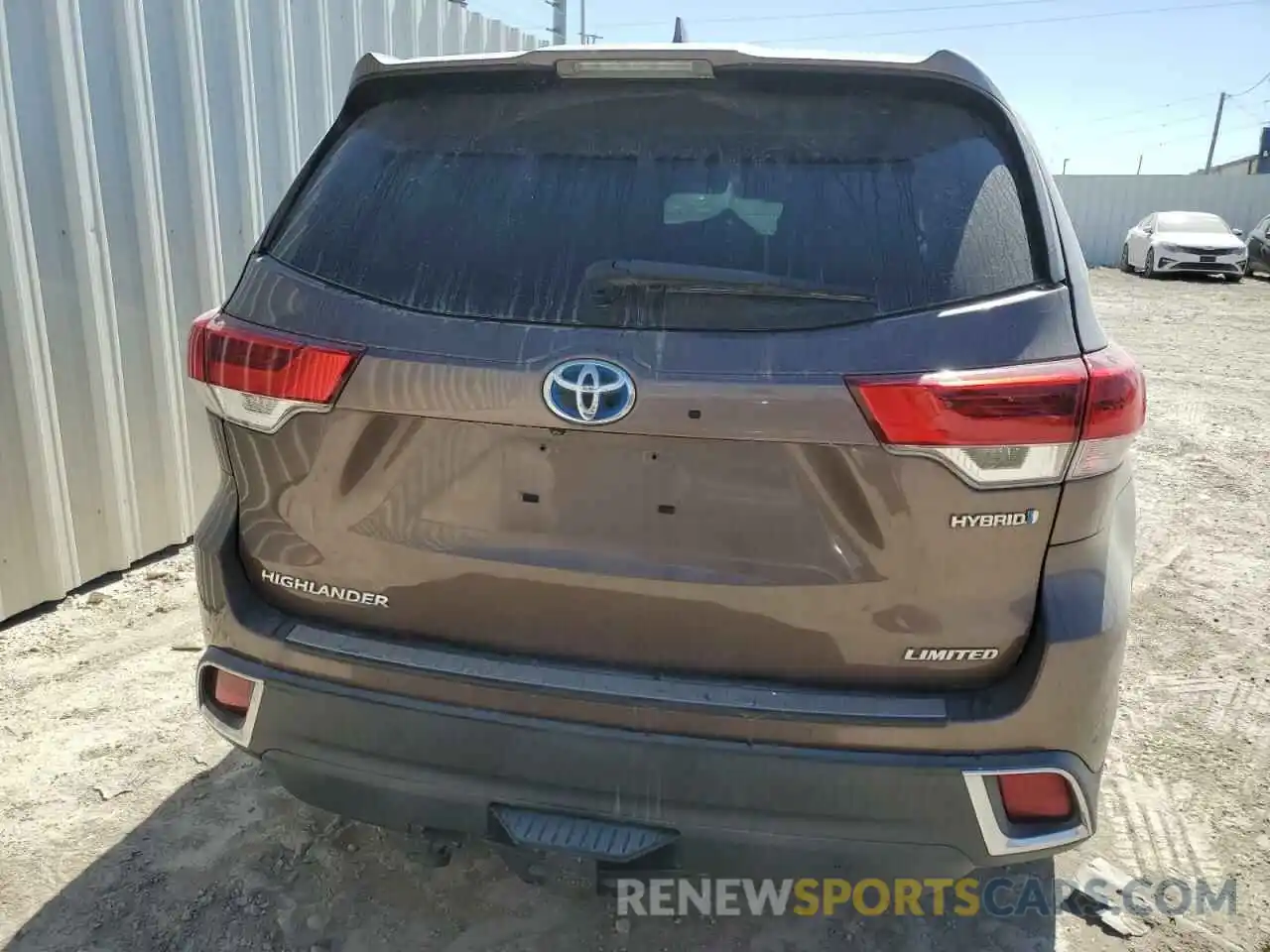 6 Photograph of a damaged car 5TDDGRFHXKS055232 TOYOTA HIGHLANDER 2019