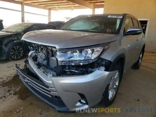 2 Photograph of a damaged car 5TDDGRFHXKS060074 TOYOTA HIGHLANDER 2019