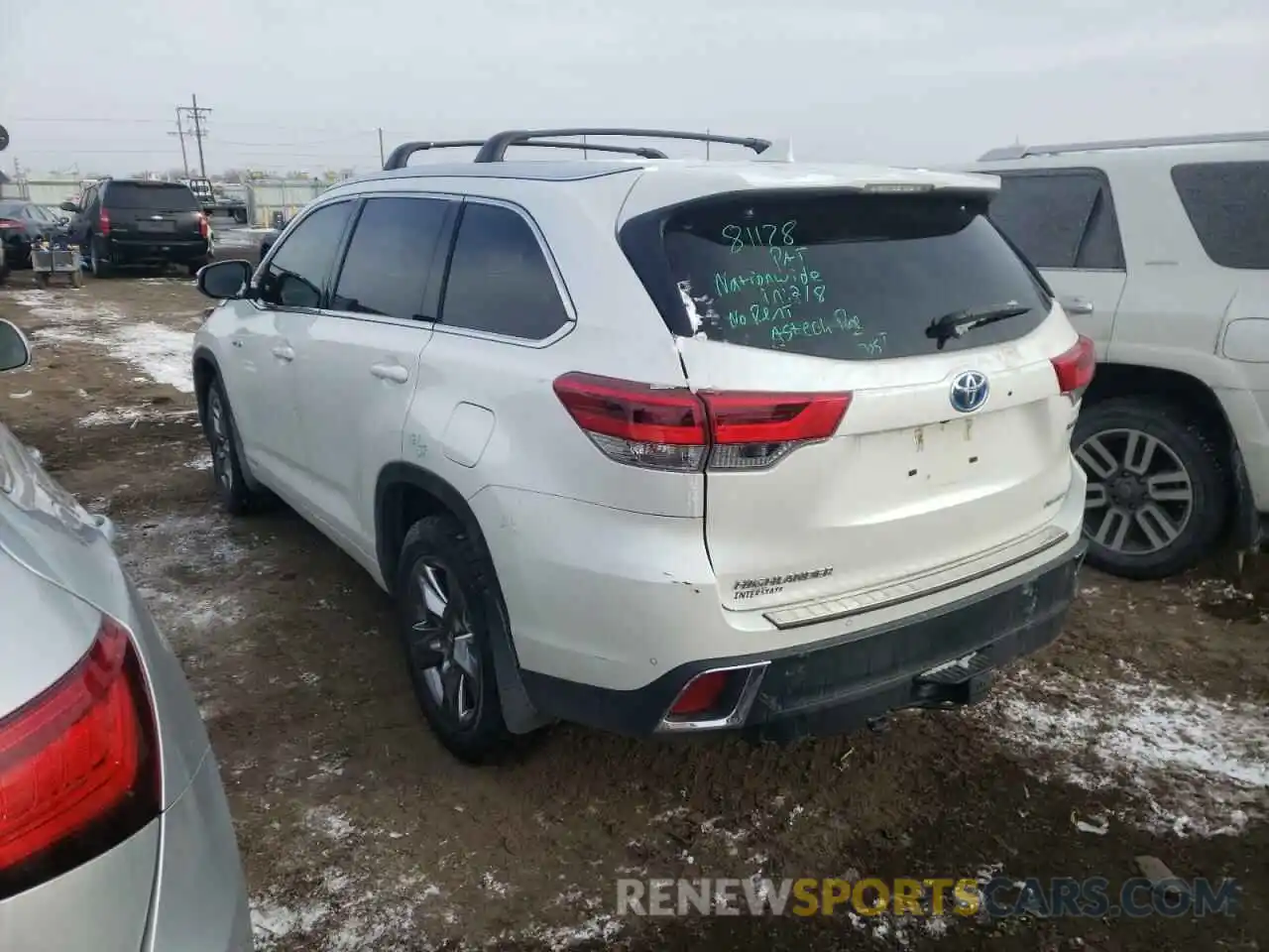 3 Фотография поврежденного автомобиля 5TDDGRFHXKS060186 TOYOTA HIGHLANDER 2019